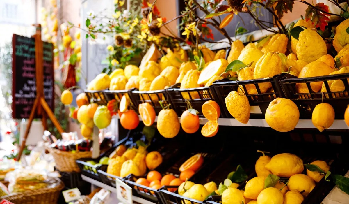  Different Variety Of Lemons For Sale Traditional Delicious Italian Lemons In Taormina Sicily Italy On Farmer Market