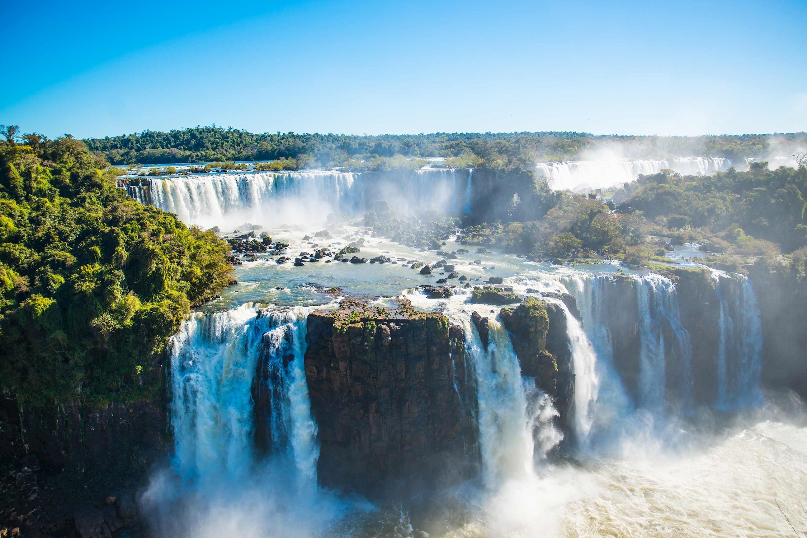 view-iguassu-falls-argentina.jpg