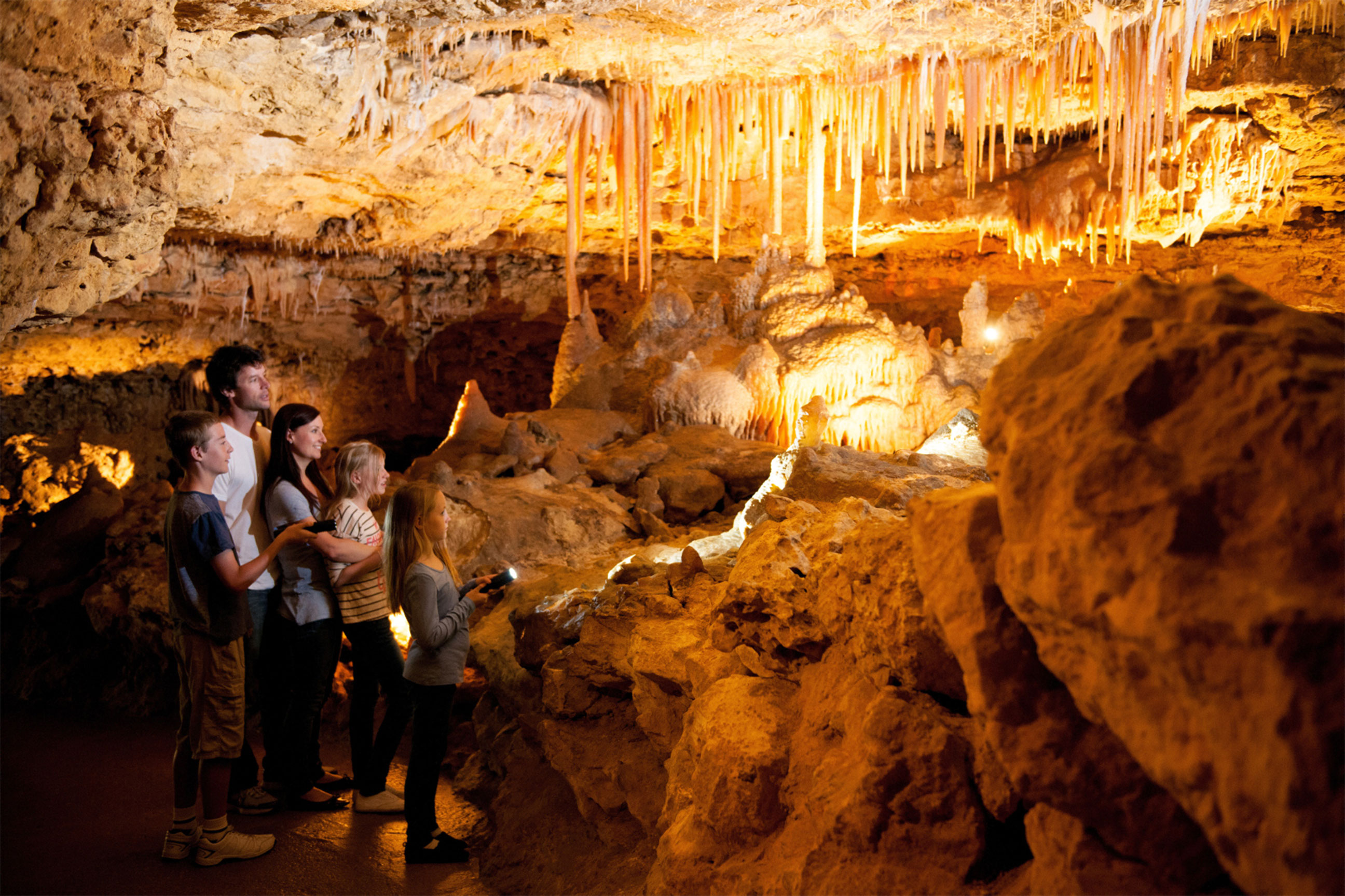 naracoorte-caves-australia.jpg