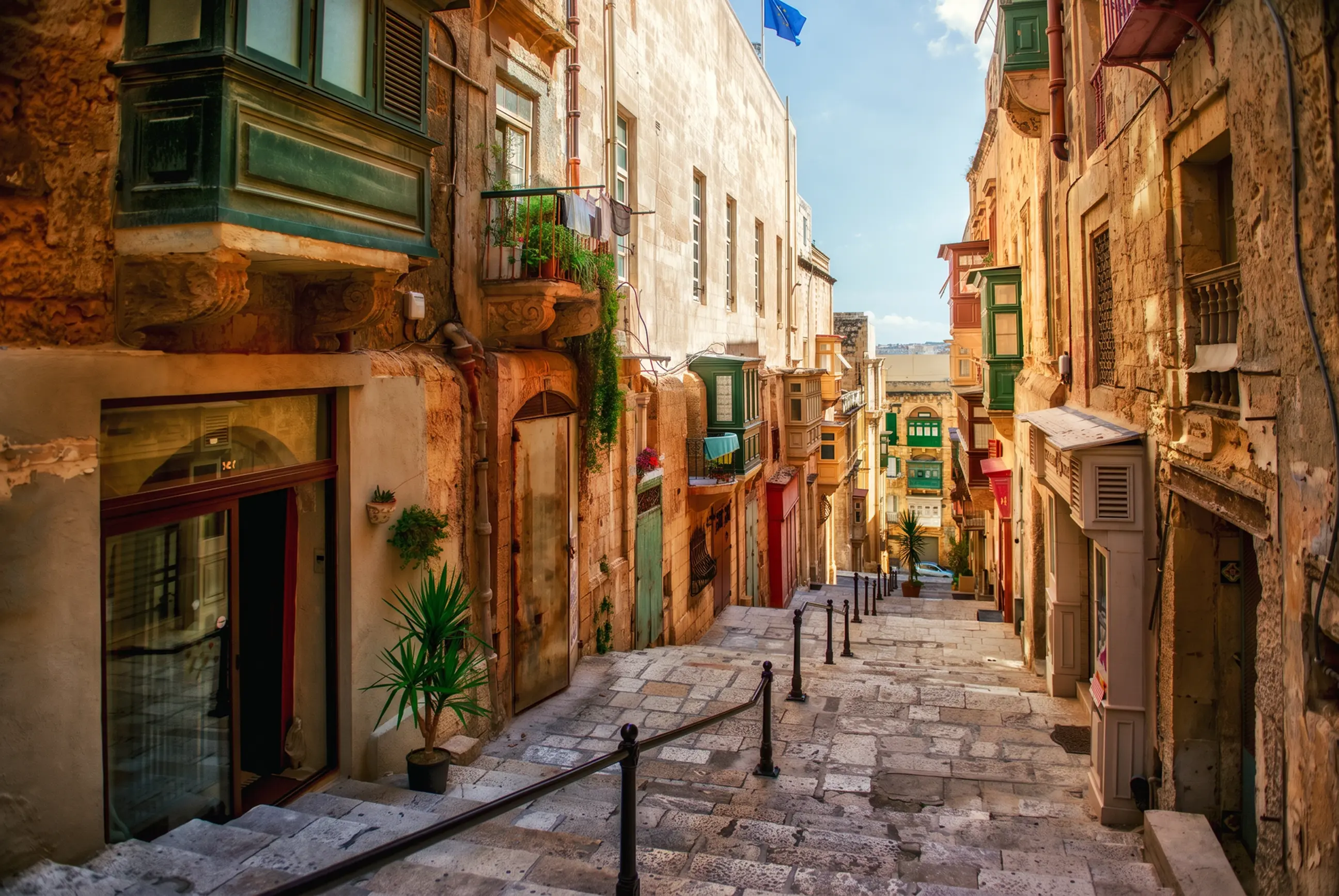 day-hero-narrow-street-in-valletta-malta-466285830.webp