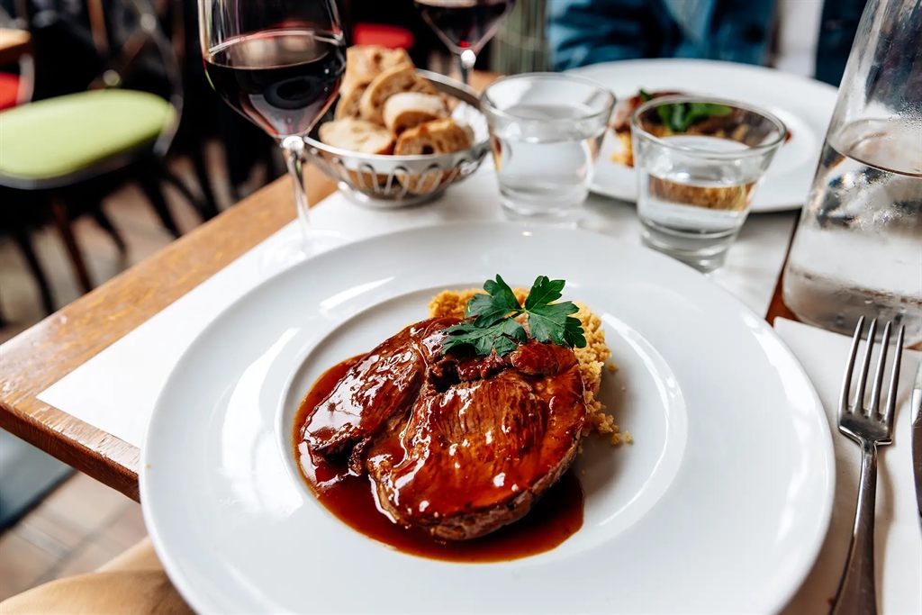 day-7-optional-parisian-dinner-cabaret-show.jpg