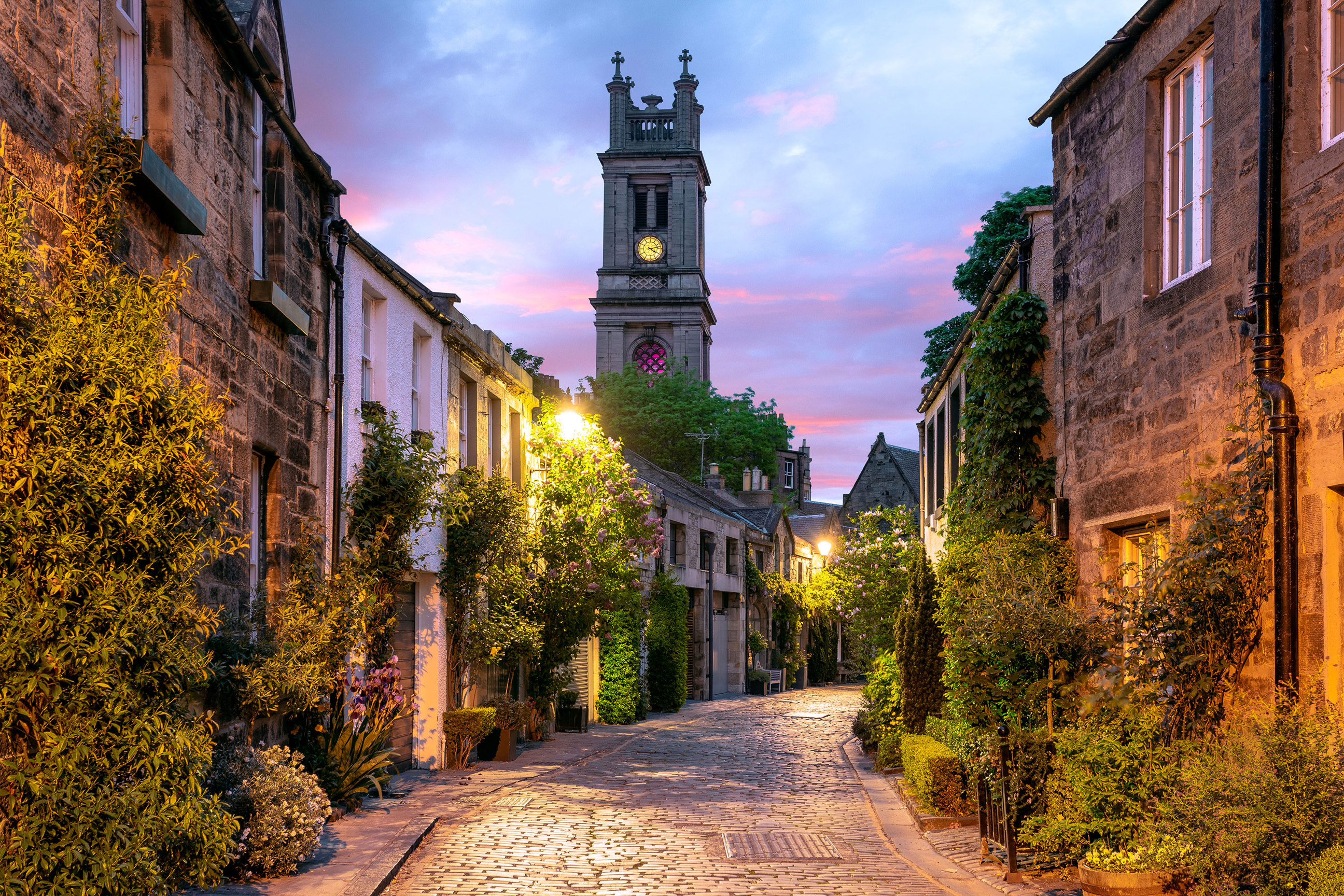welcome-to-edinburgh-edinburgh-scotland.jpg