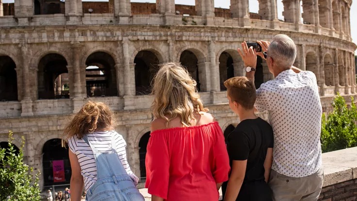 family-travel-italy-rome-colosseum.jpeg