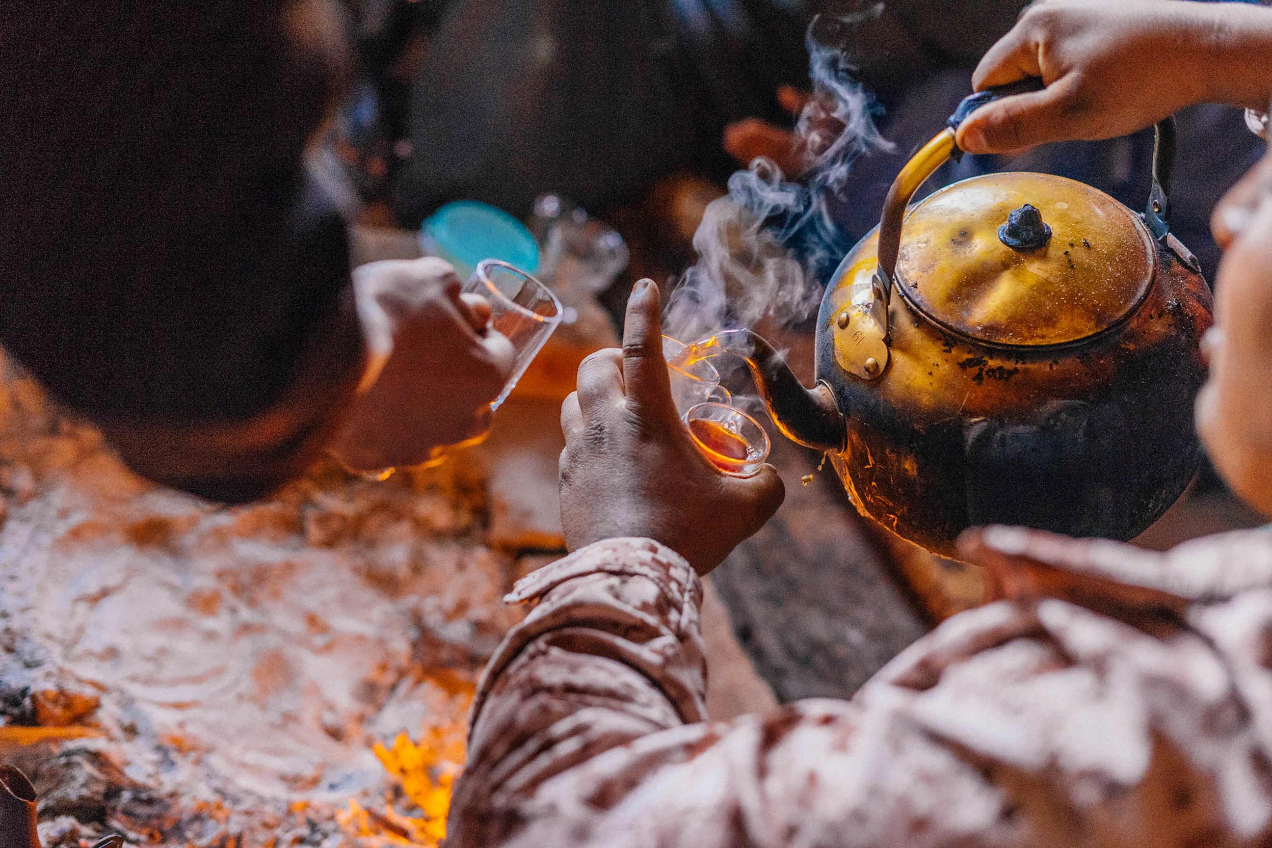 bedouin-traditional-tea-amman-jordan.jpg