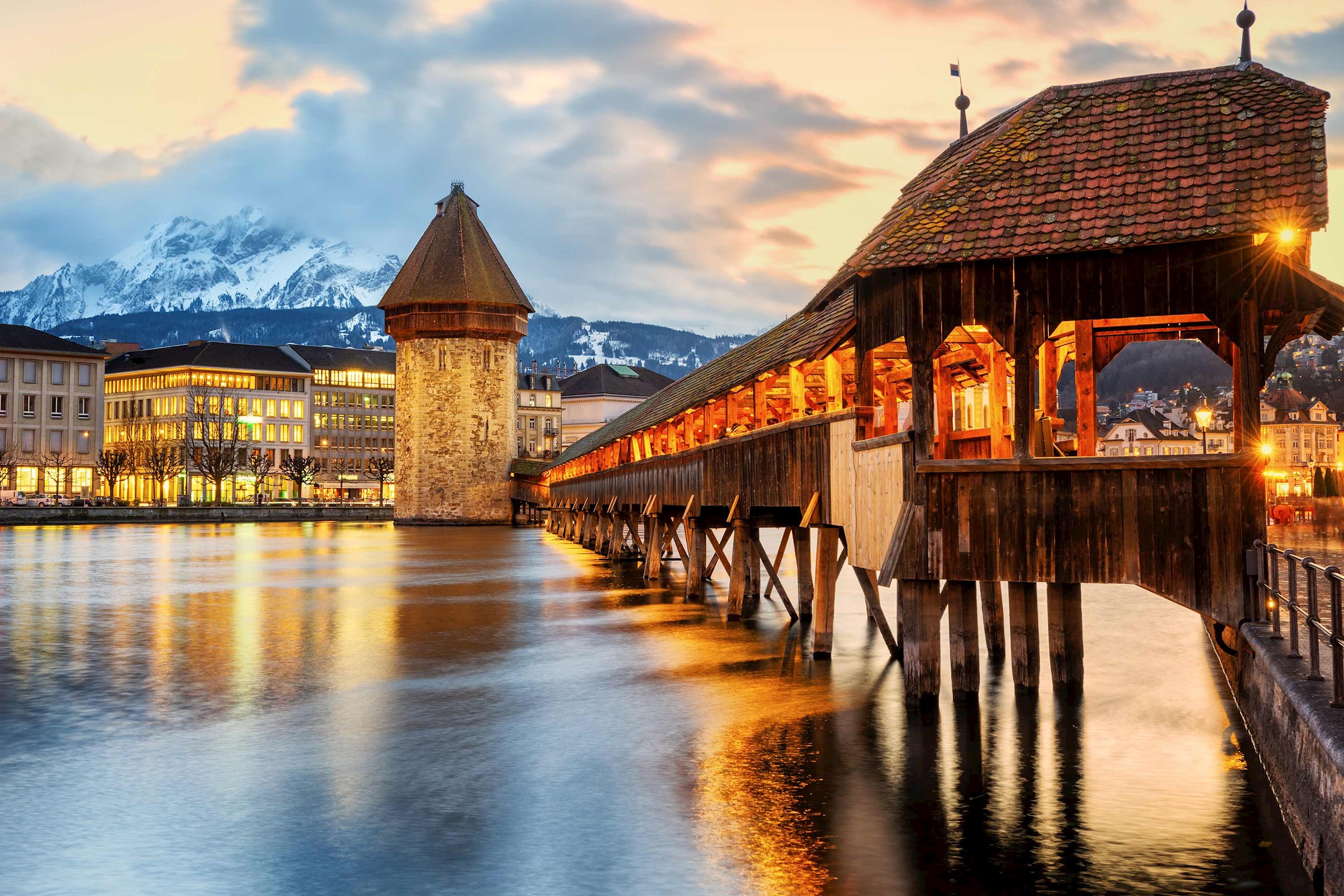 chapel-bridge-lucerne-switzerland.jpg