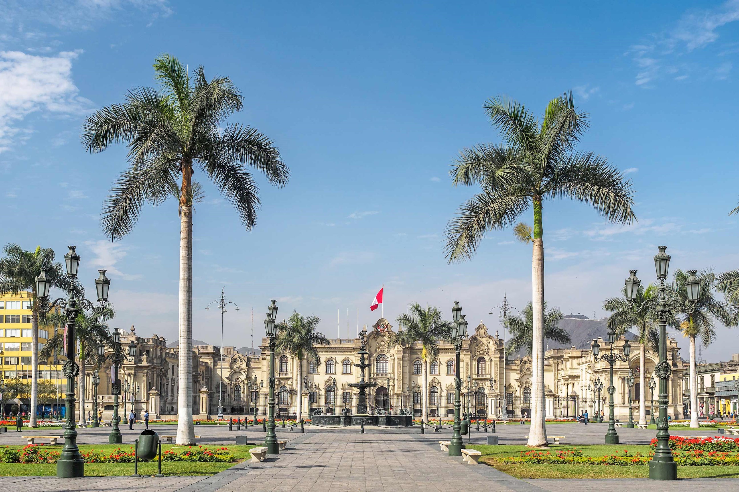 government-palace-peru-lima-peru.jpg