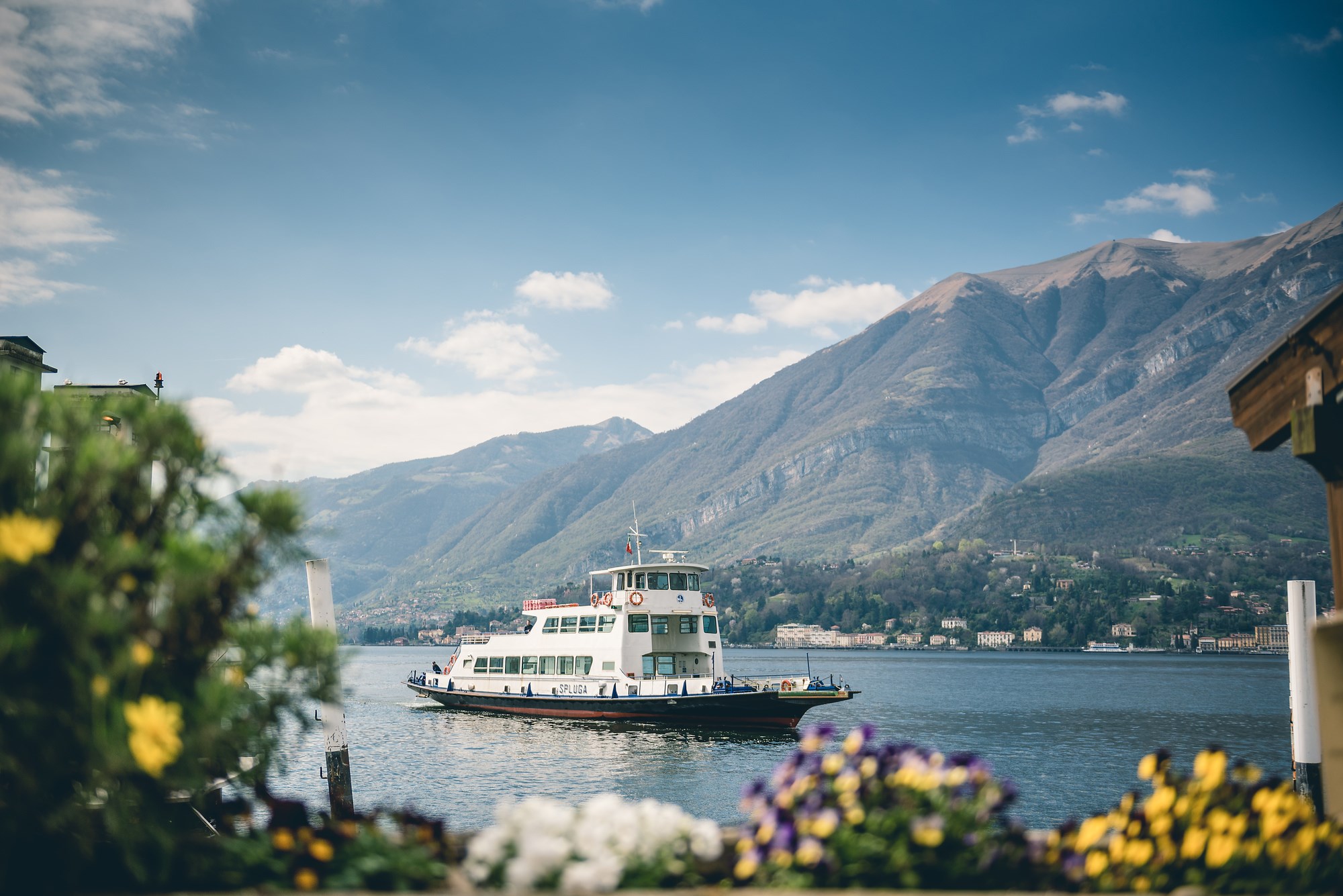 A boat sailing on Lake Como in Italy