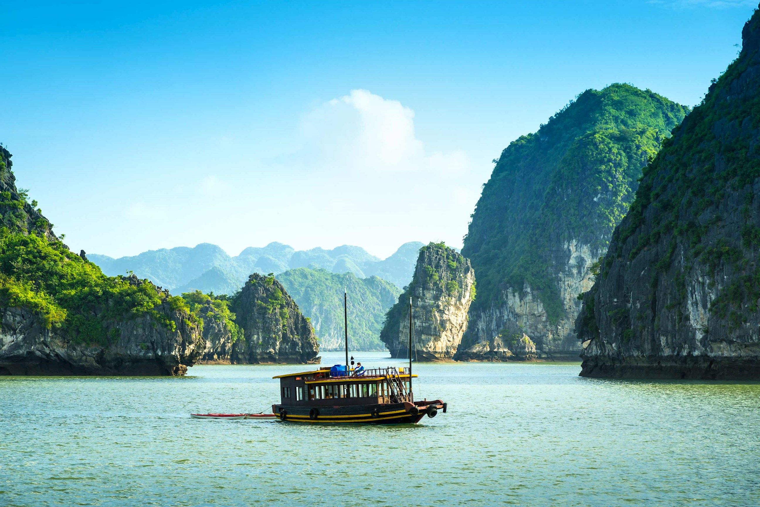 Highlights of Vietnam Tour | Flexible Bookings | Trafalgar