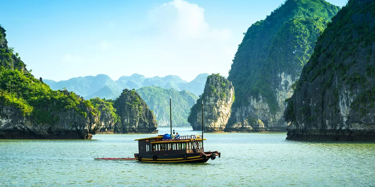 Highlights of Vietnam Guided Tour