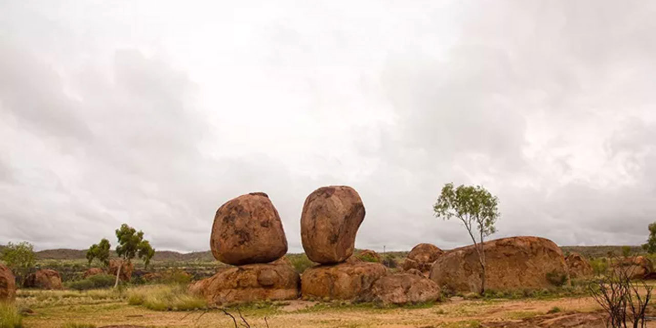 karlu-karlu.jpg