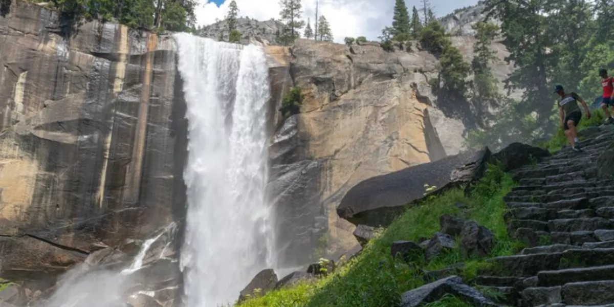 Waterfall Usa National Park