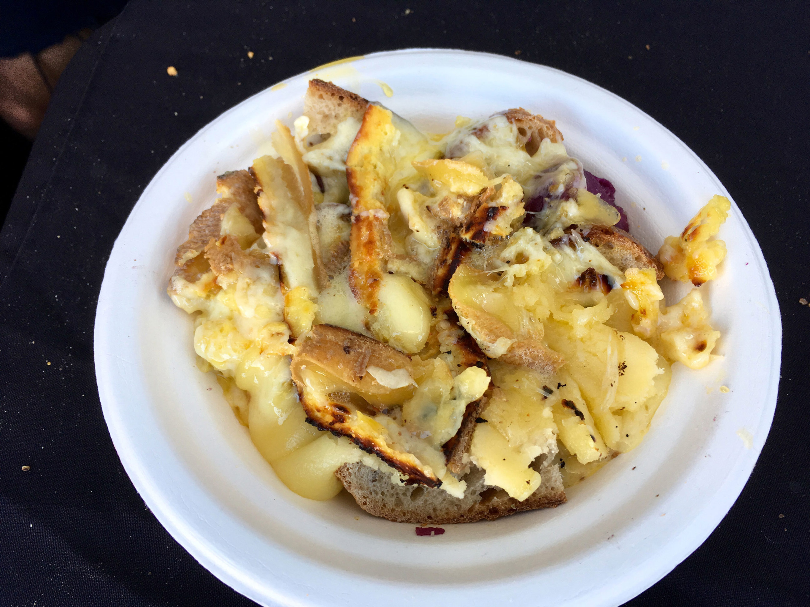melted-raclette-cheese-bowl-bread-zermatt-switzerland.jpg