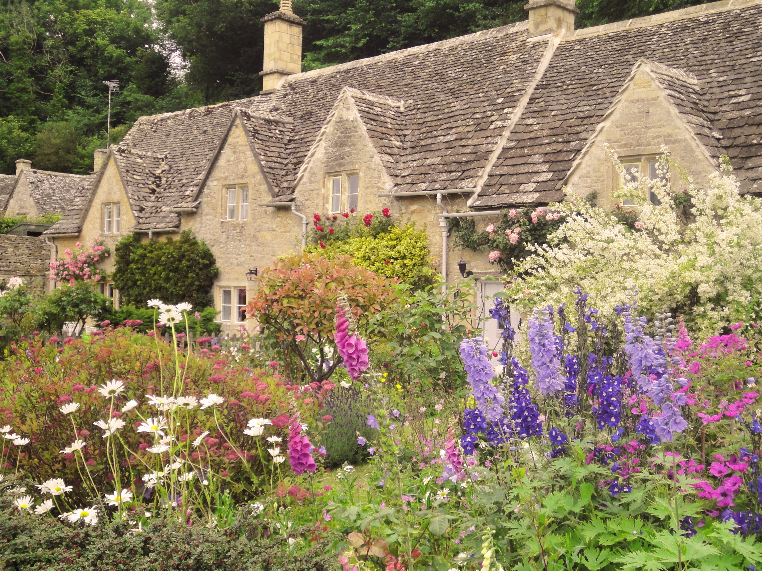 04_-cotswold-houses-cotswolds-england.jpg