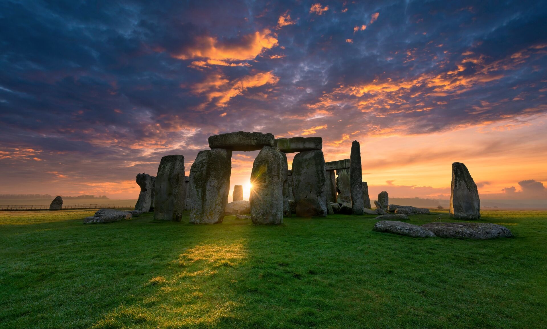 Stonehenge during solstice