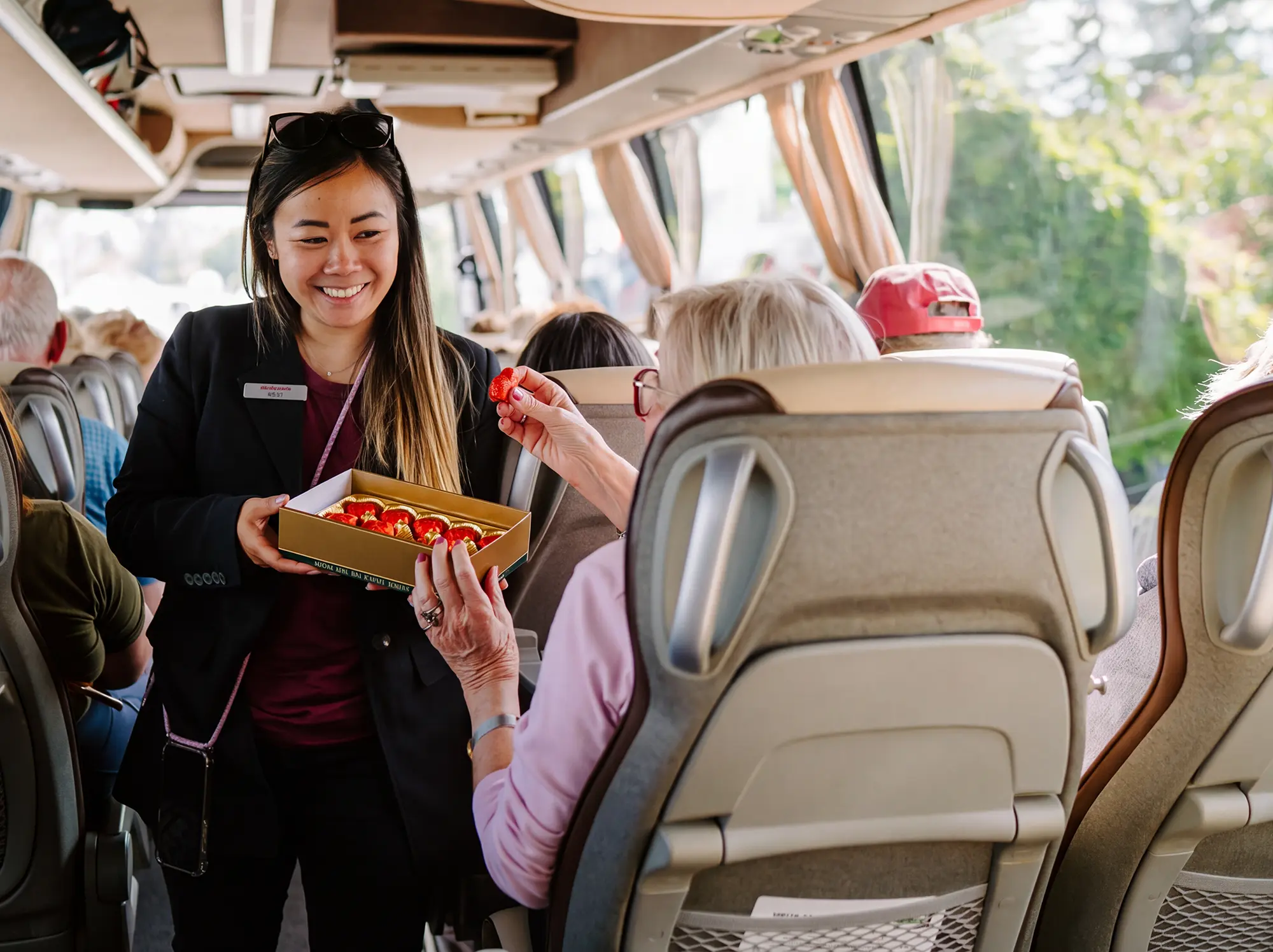 tours-a-world-of-experience.webp
