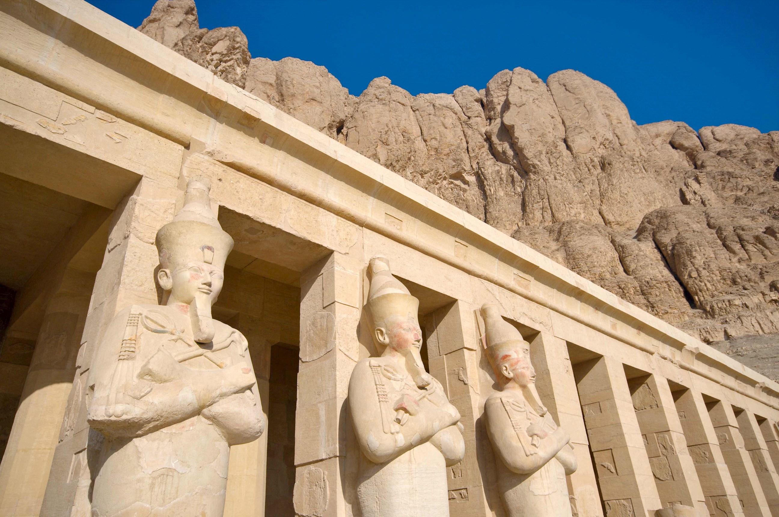 visit-valley-of-kings-luxor-egypt-cs.jpg