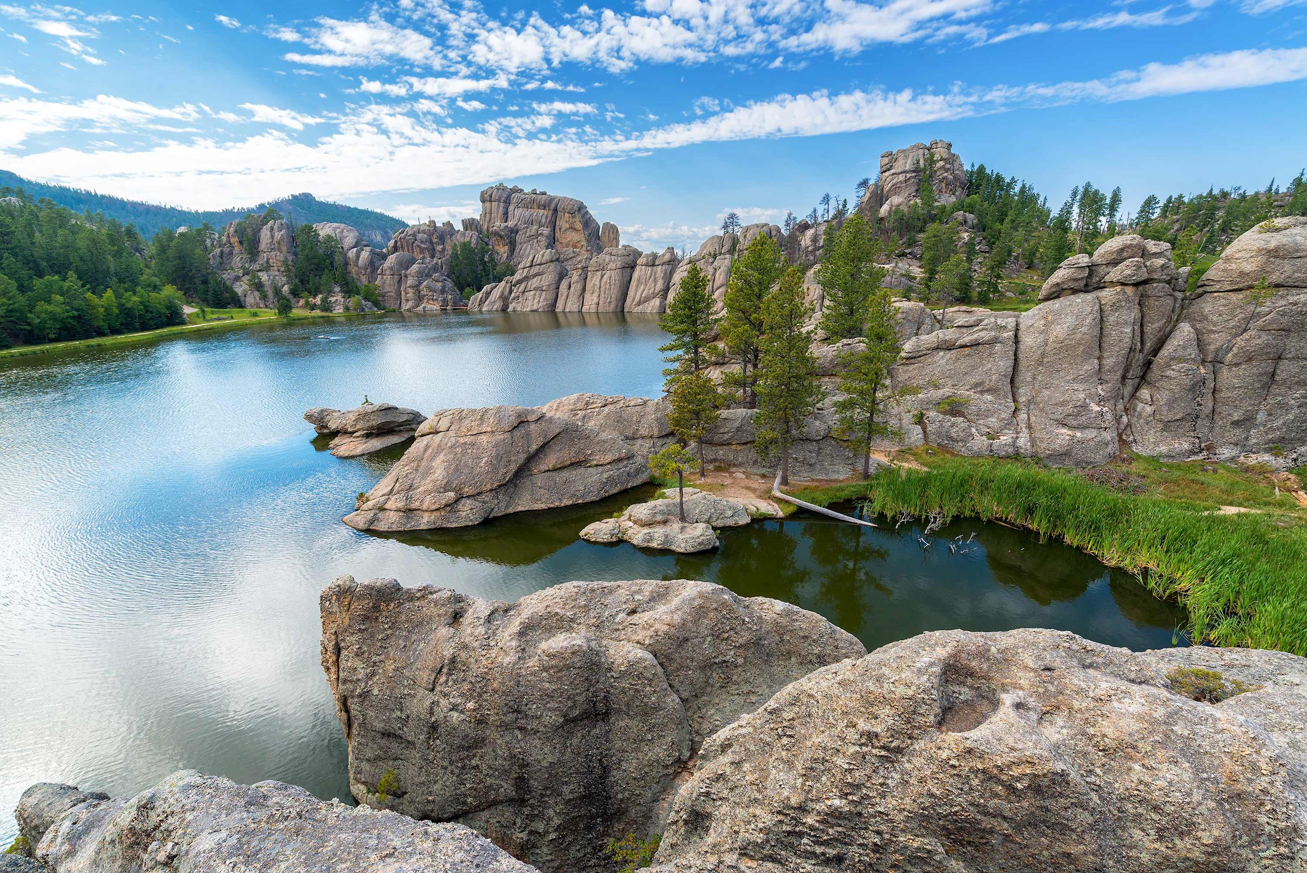 sylvan-lake-black-hills-usa.jpg