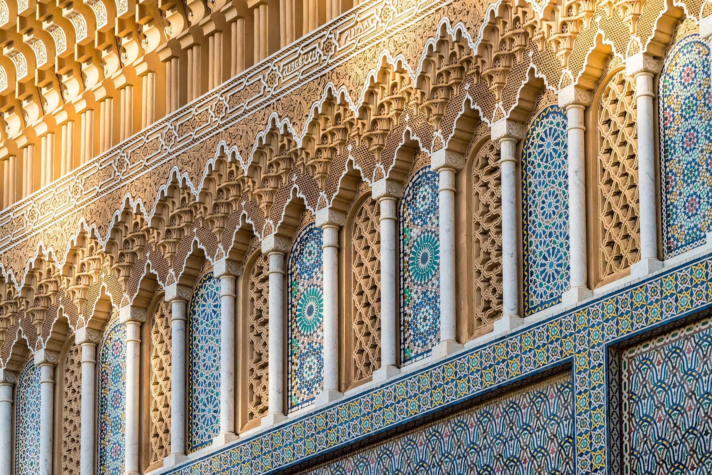ornate-gate-dar-al-makhzen-palace-fes-morocco.jpg