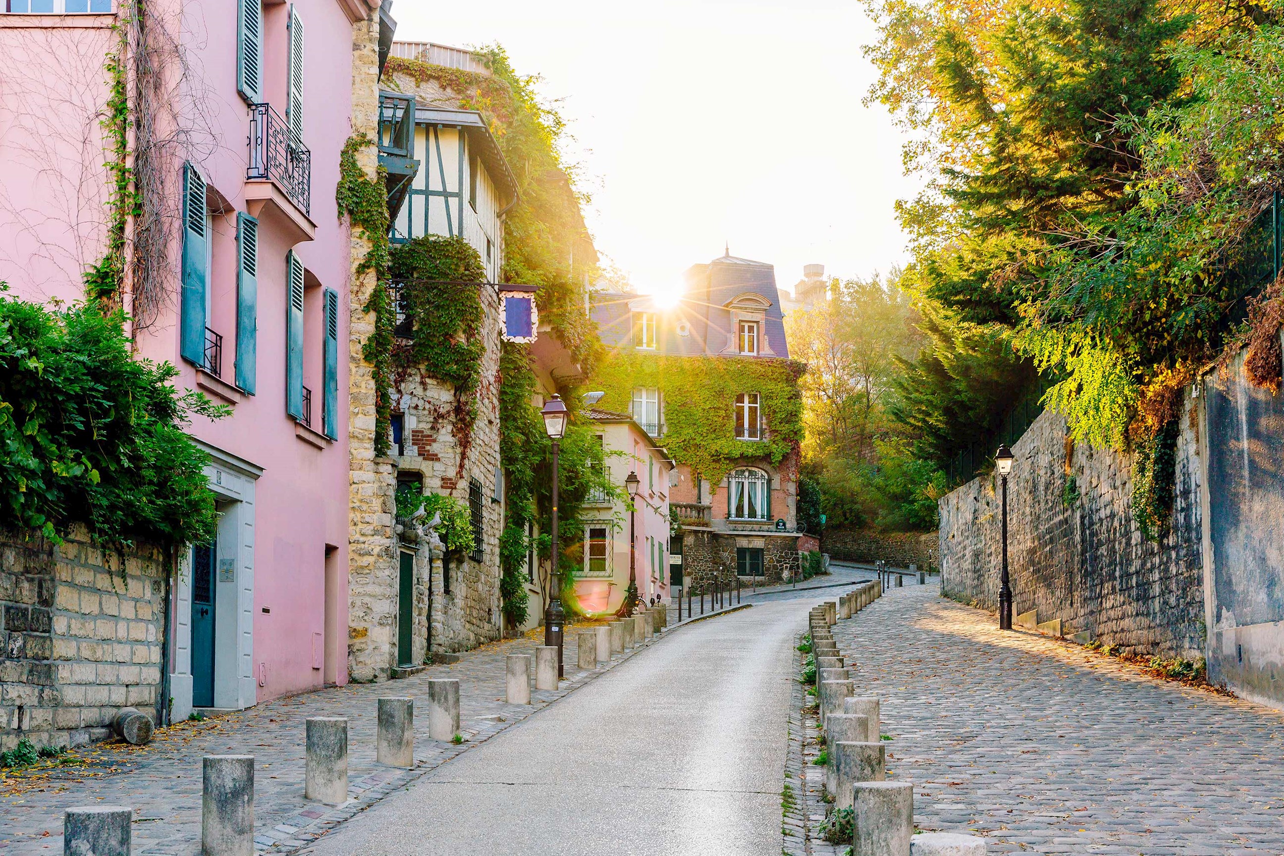 street-houses-paris-france.jpg