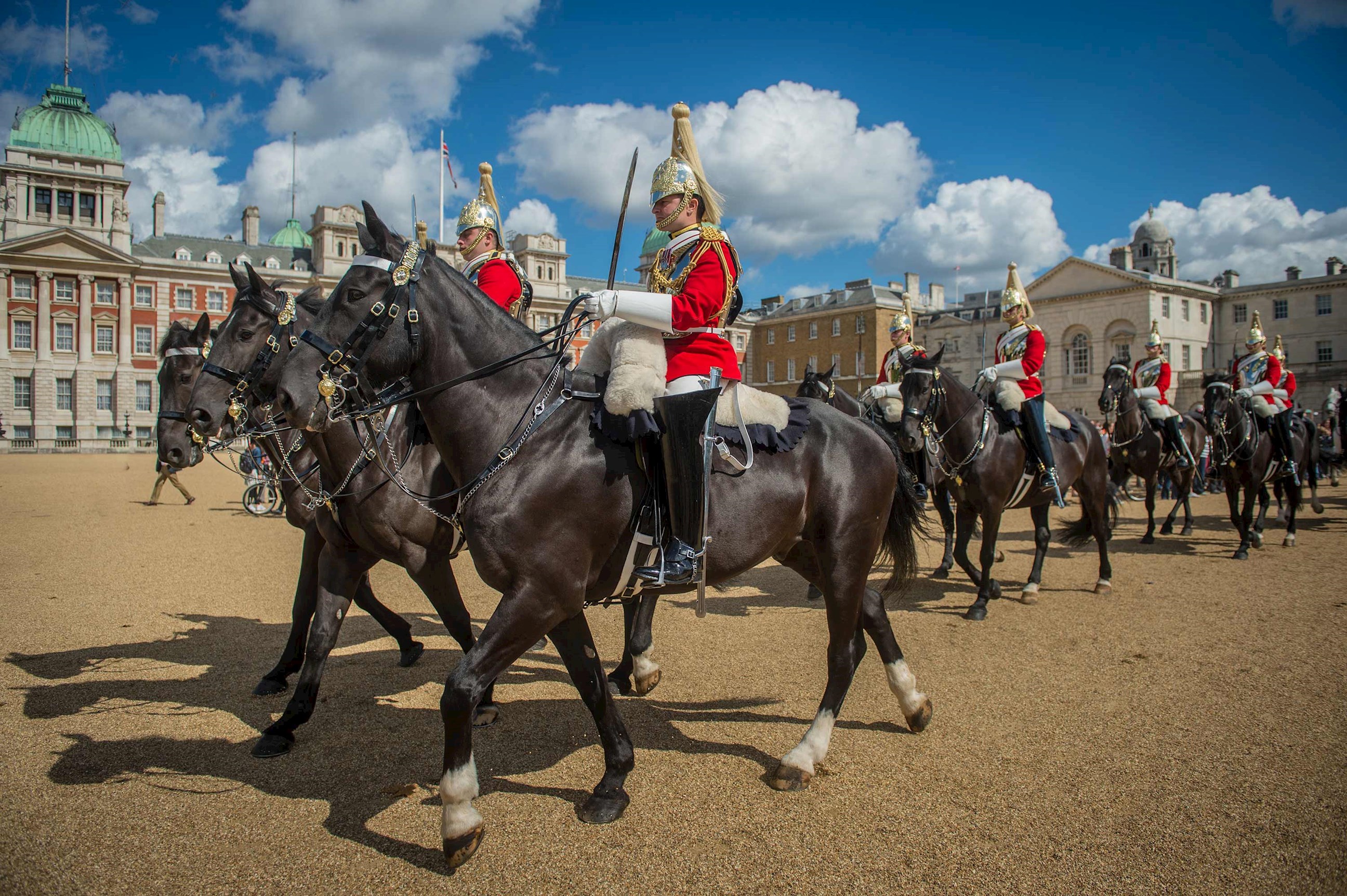 horses-changing-of-the-guard-london-england.jpg