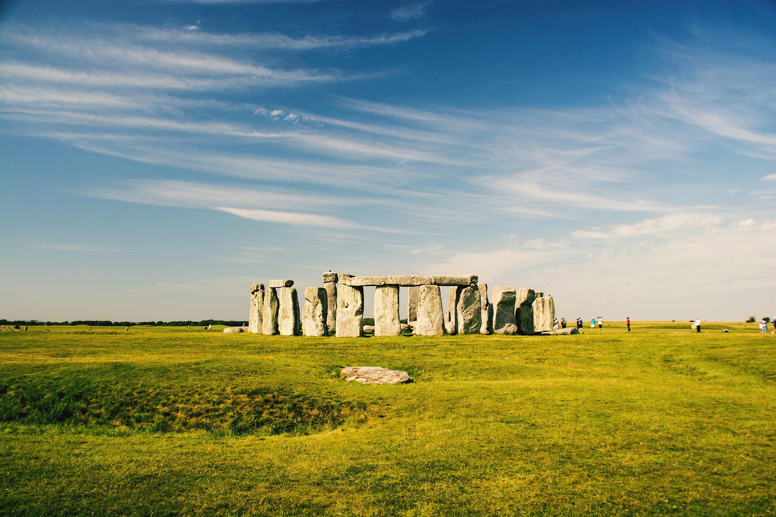stonehenge-england.jpg