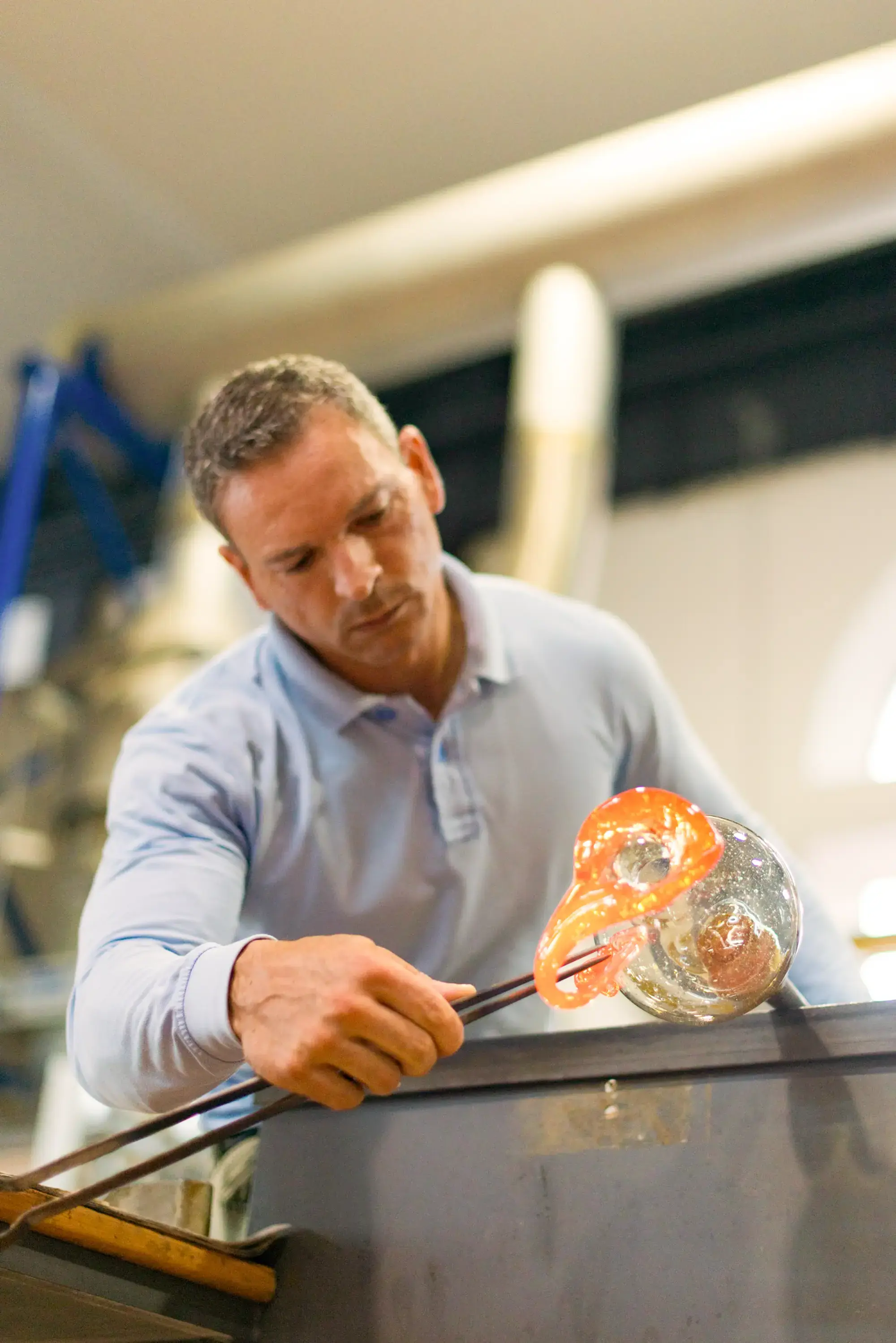 day-hero-glass-blowing-murano-italy.webp
