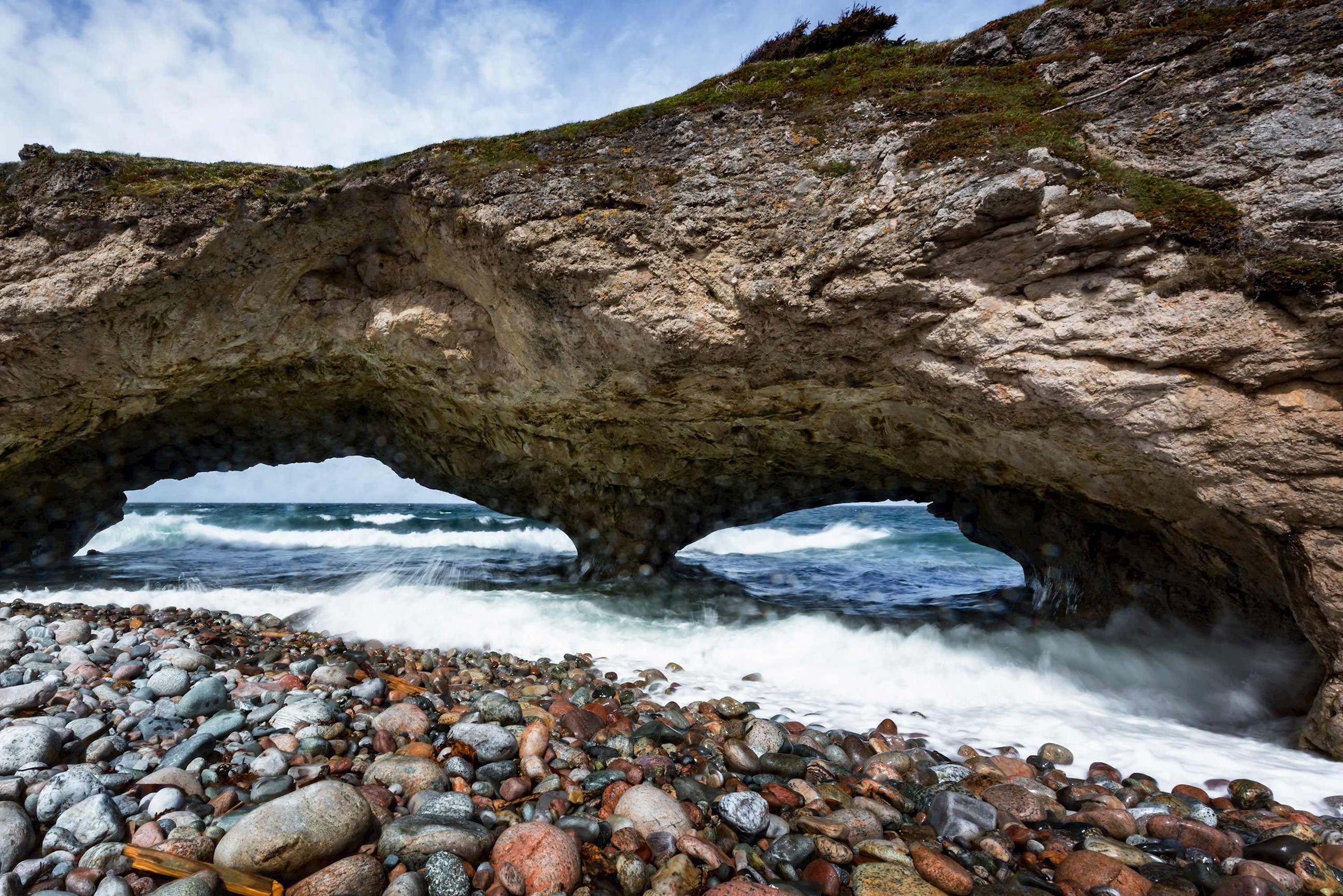 arches-provincial-park-newfoundland-canada.jpg