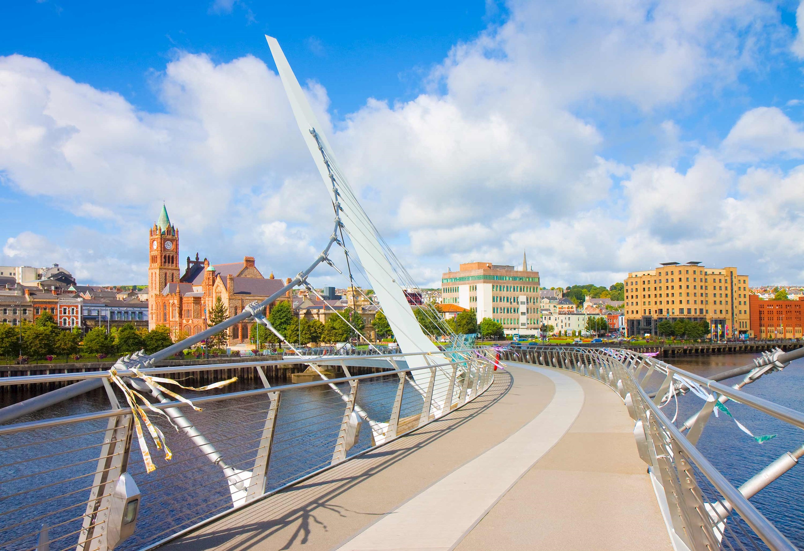 peace-bridge-derry-northern-ireland.jpg
