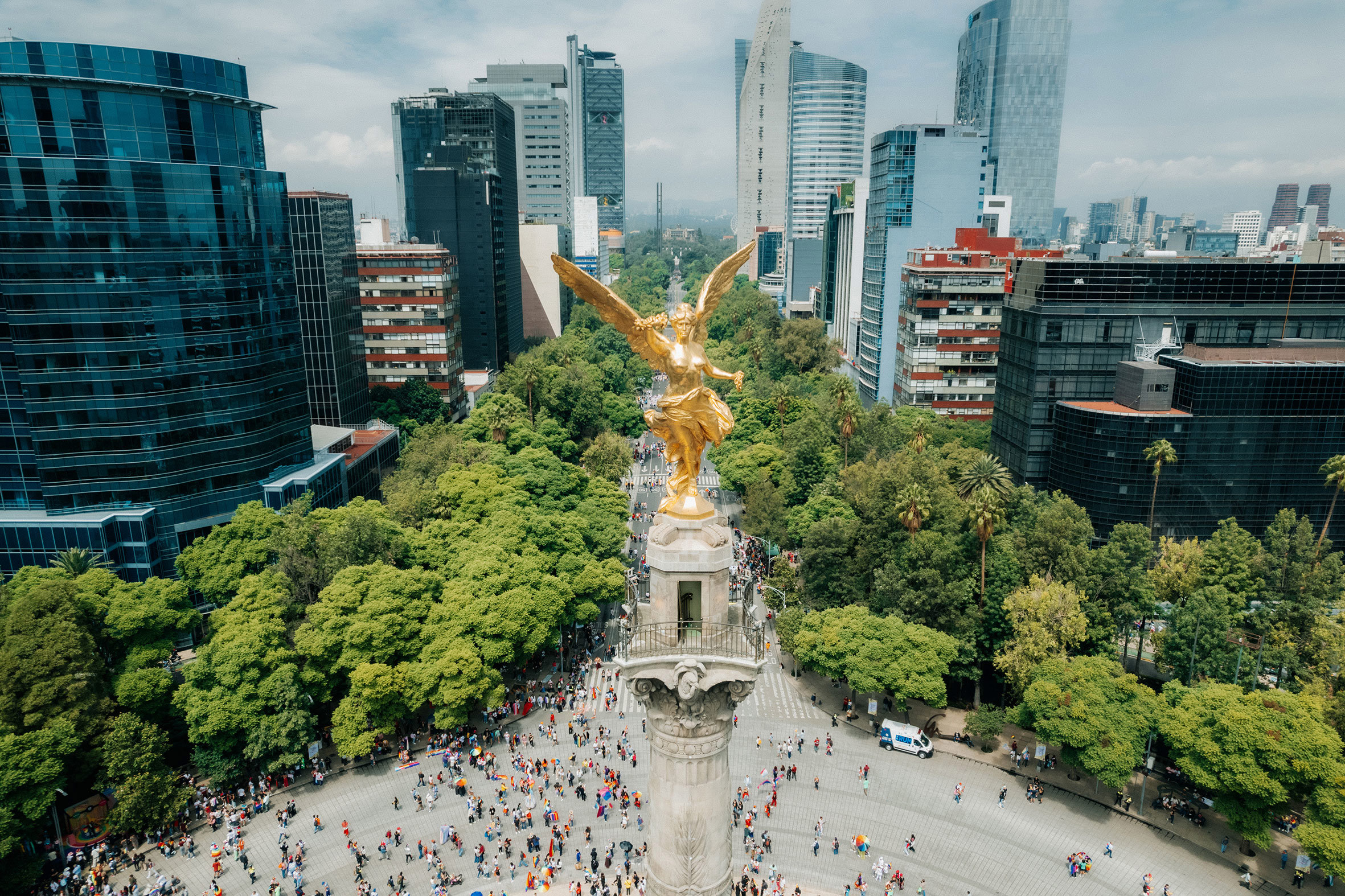 crowd-marching-mexico-city-mexico.jpg