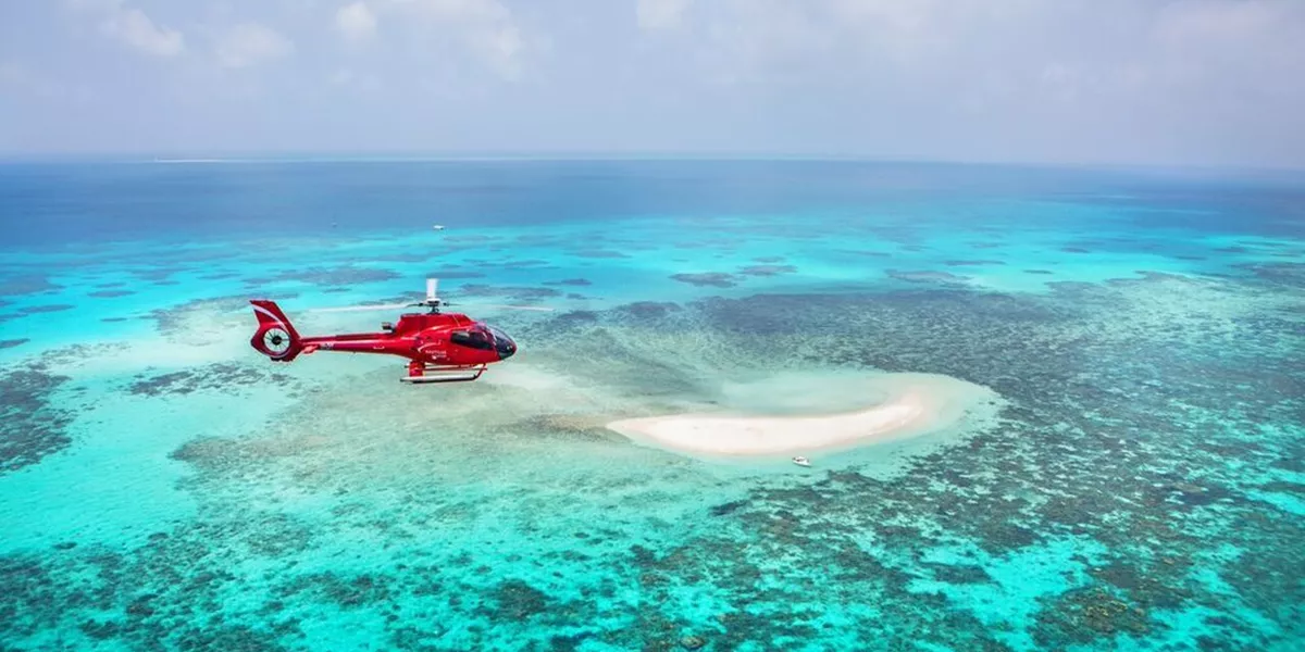 Scenic Flight Over Great Barrier Reef, Australia