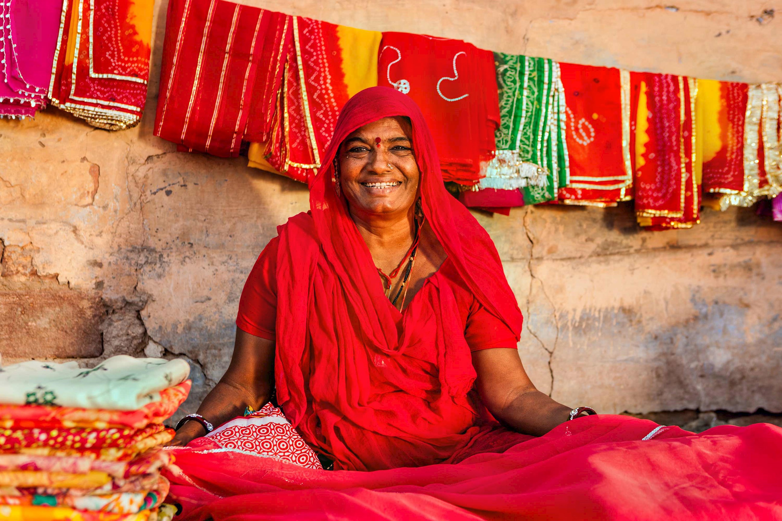 visit-local-market-udaipur-india.jpg