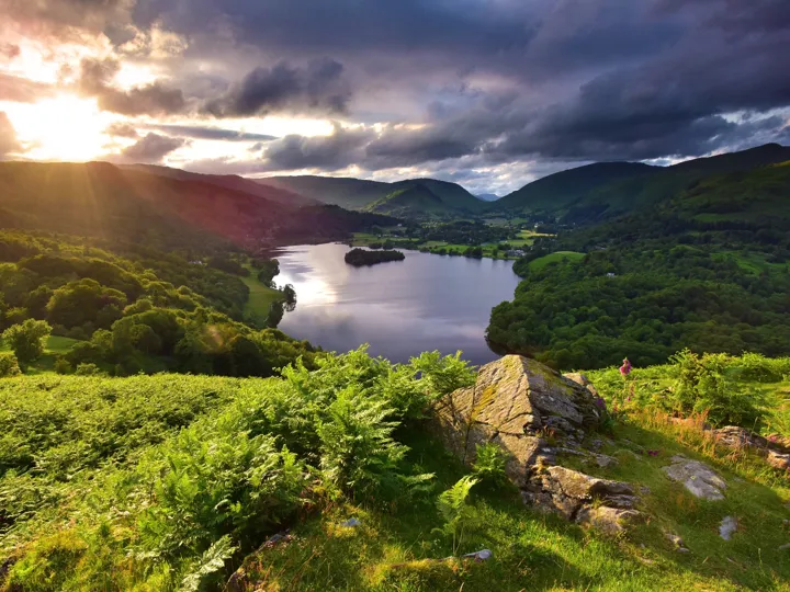 imgi_132_grasmere-in-the-lake-district-582691527.jpg