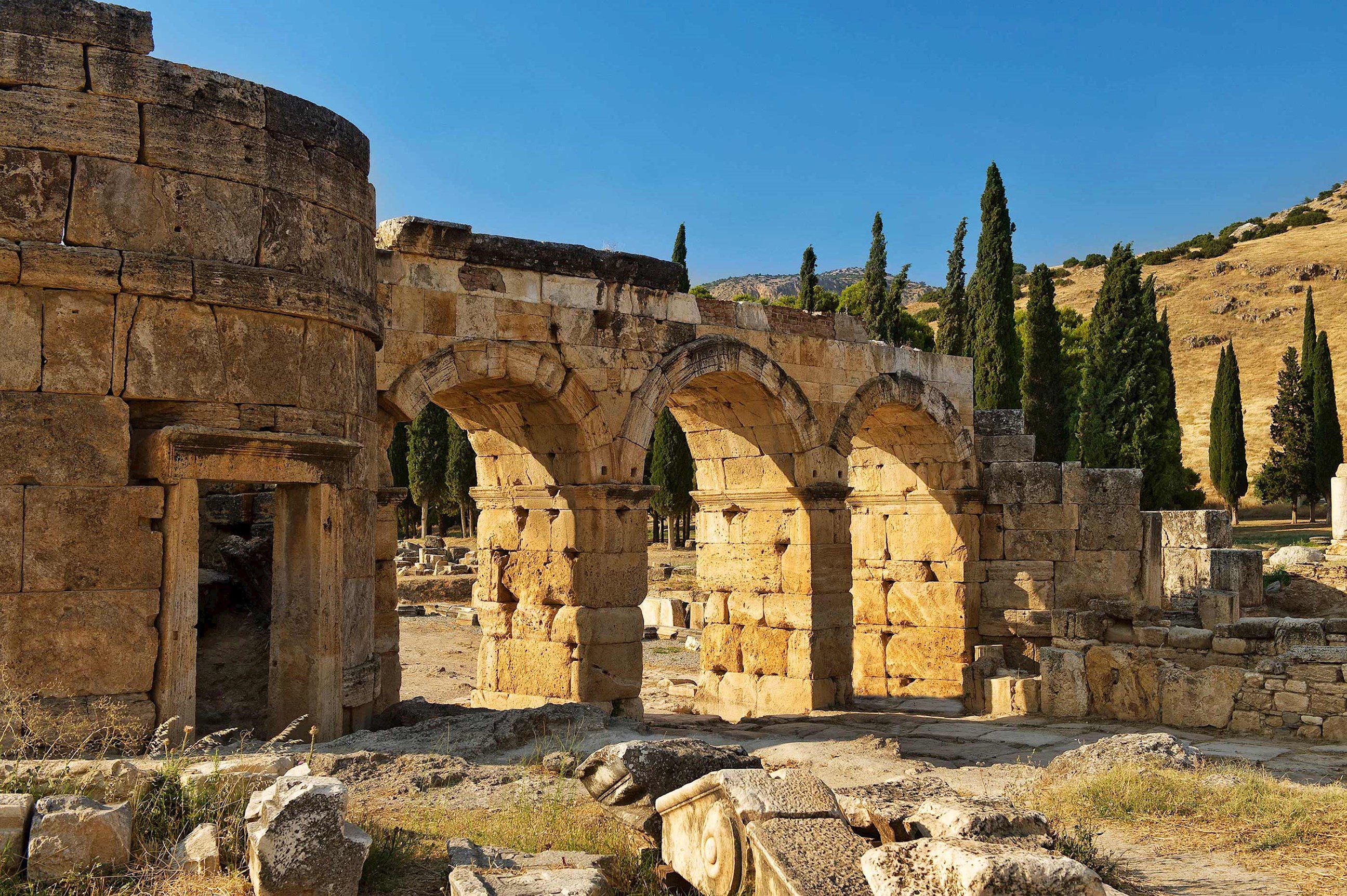 frontinus-gate-hierapolis-turkey.jpg