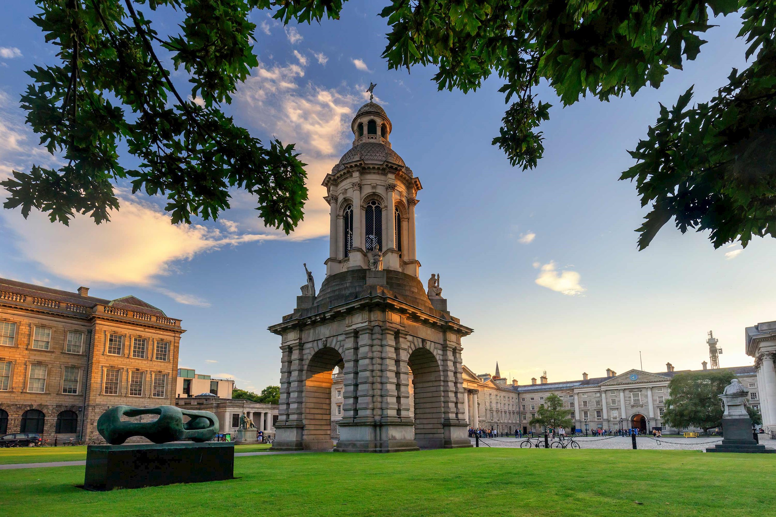 trinity-college-dublin-ireland.jpg