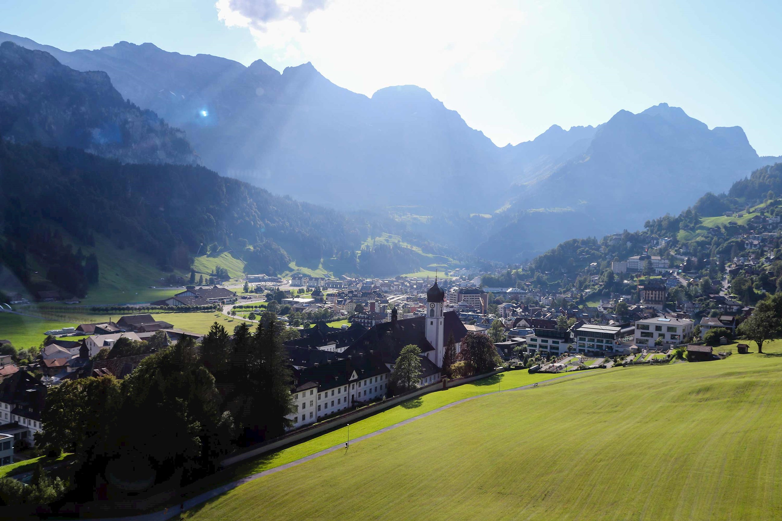 town-mountains-engelberg-switzerland.jpg