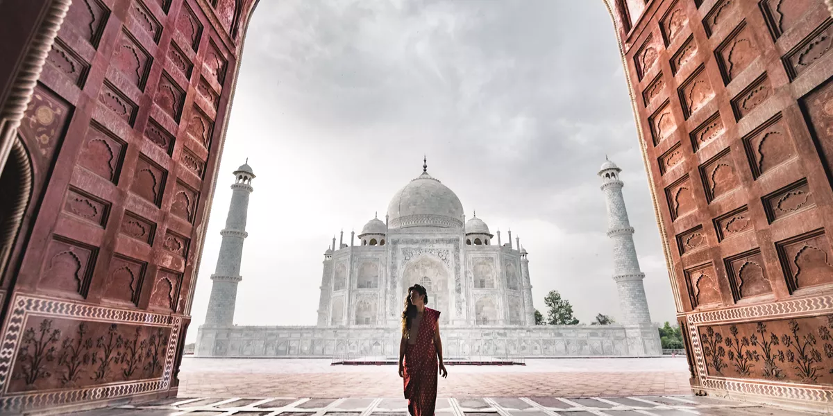 Tourist In Agra 1372104701