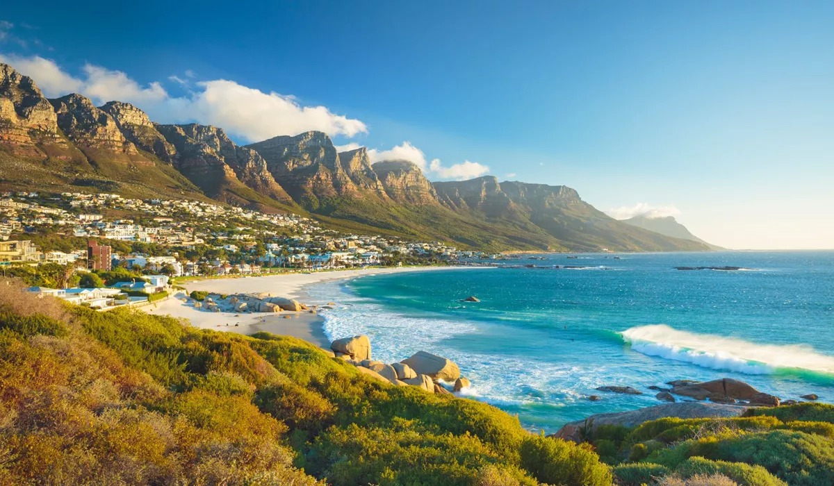 large-twelve-apostles-mountain-in-camps-bay-cape-town-south-africa.jpg