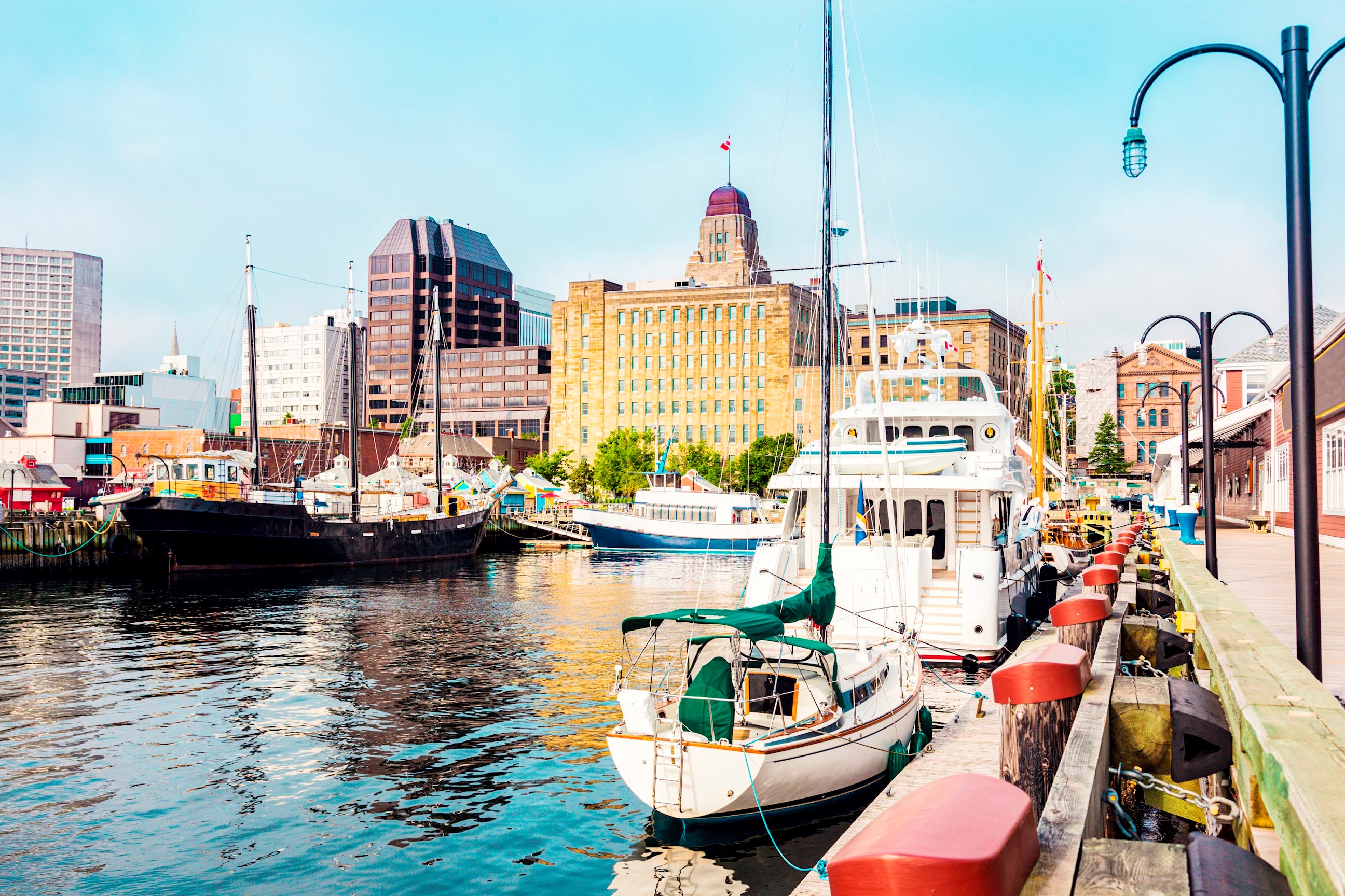 harbour-tour-with-dinner-halifax-canada.jpg