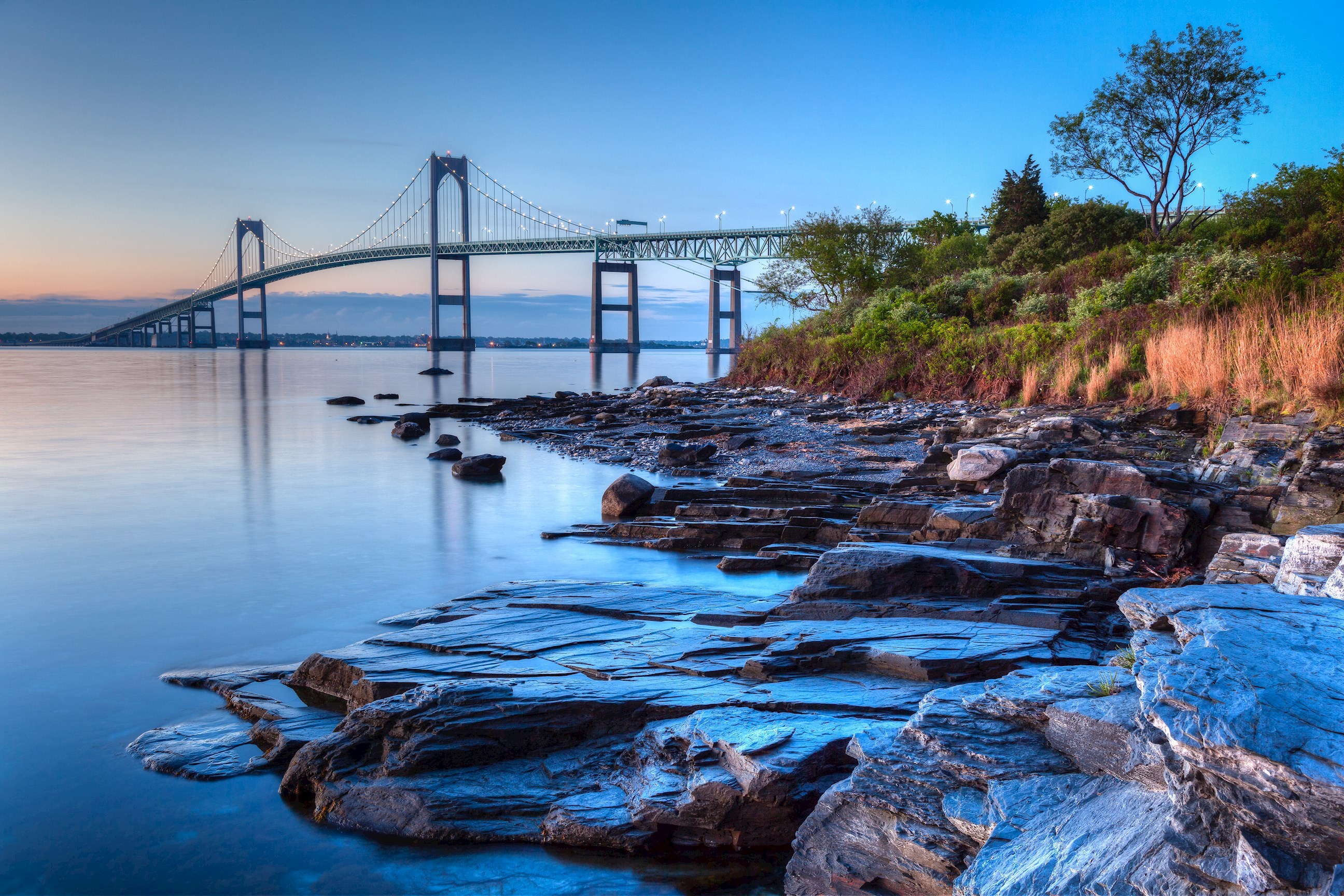 newport-bridge-sunrise-newport-usa.jpg