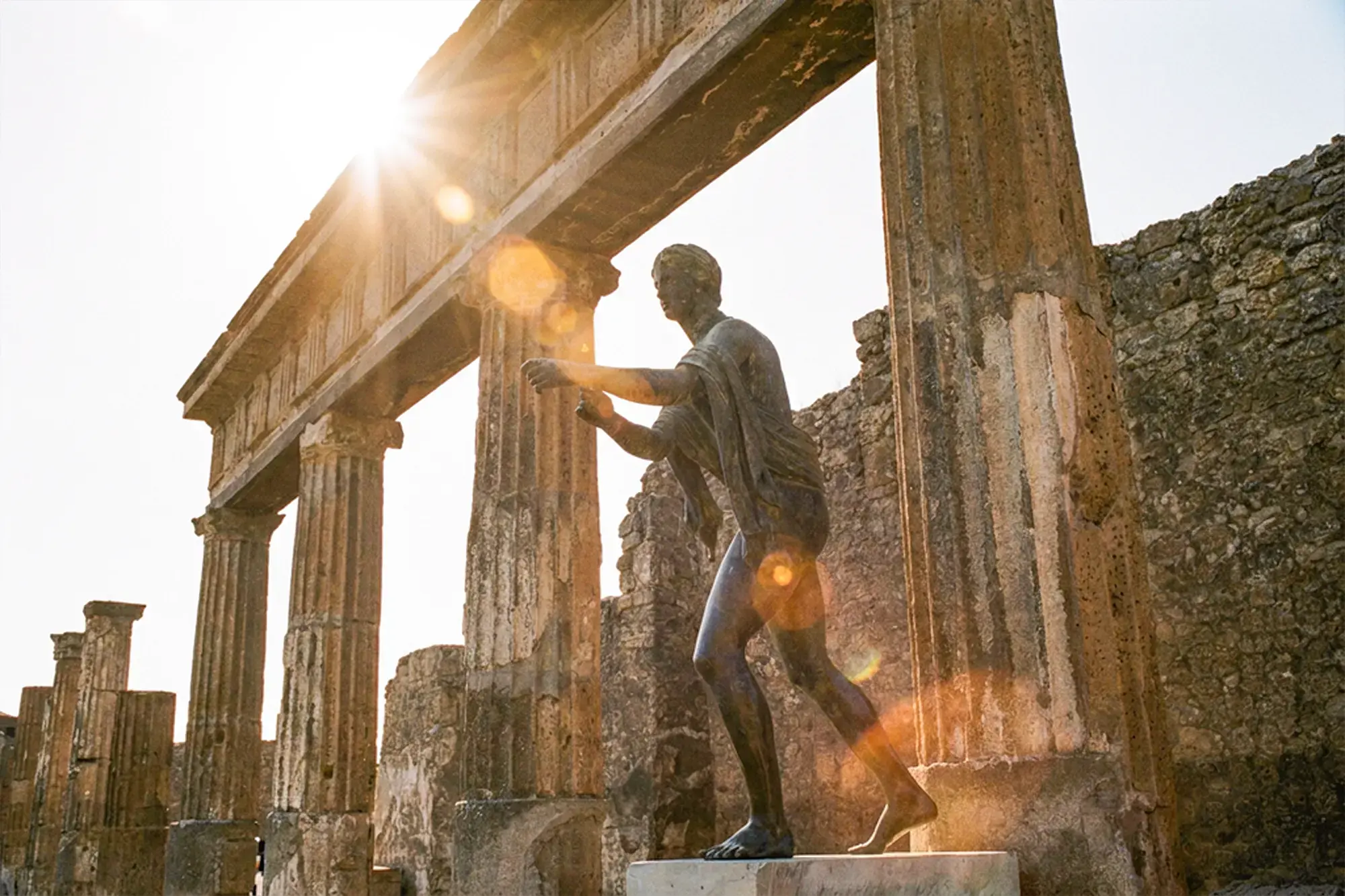 day-hero-temple-apollo-pompeii-italy.webp