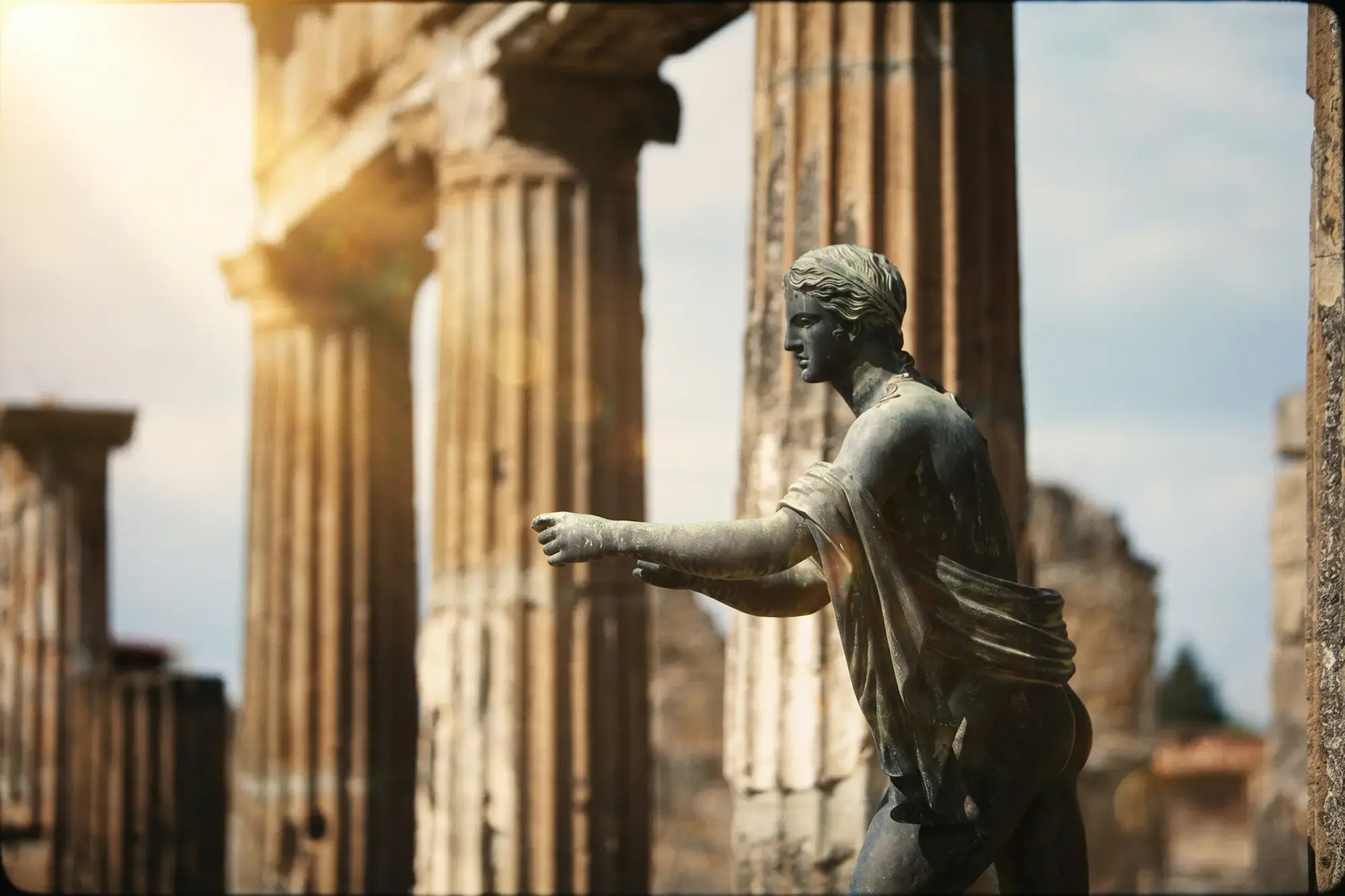 apollo-statue-in-pompeii-italy-apollo-temple-184612807.webp