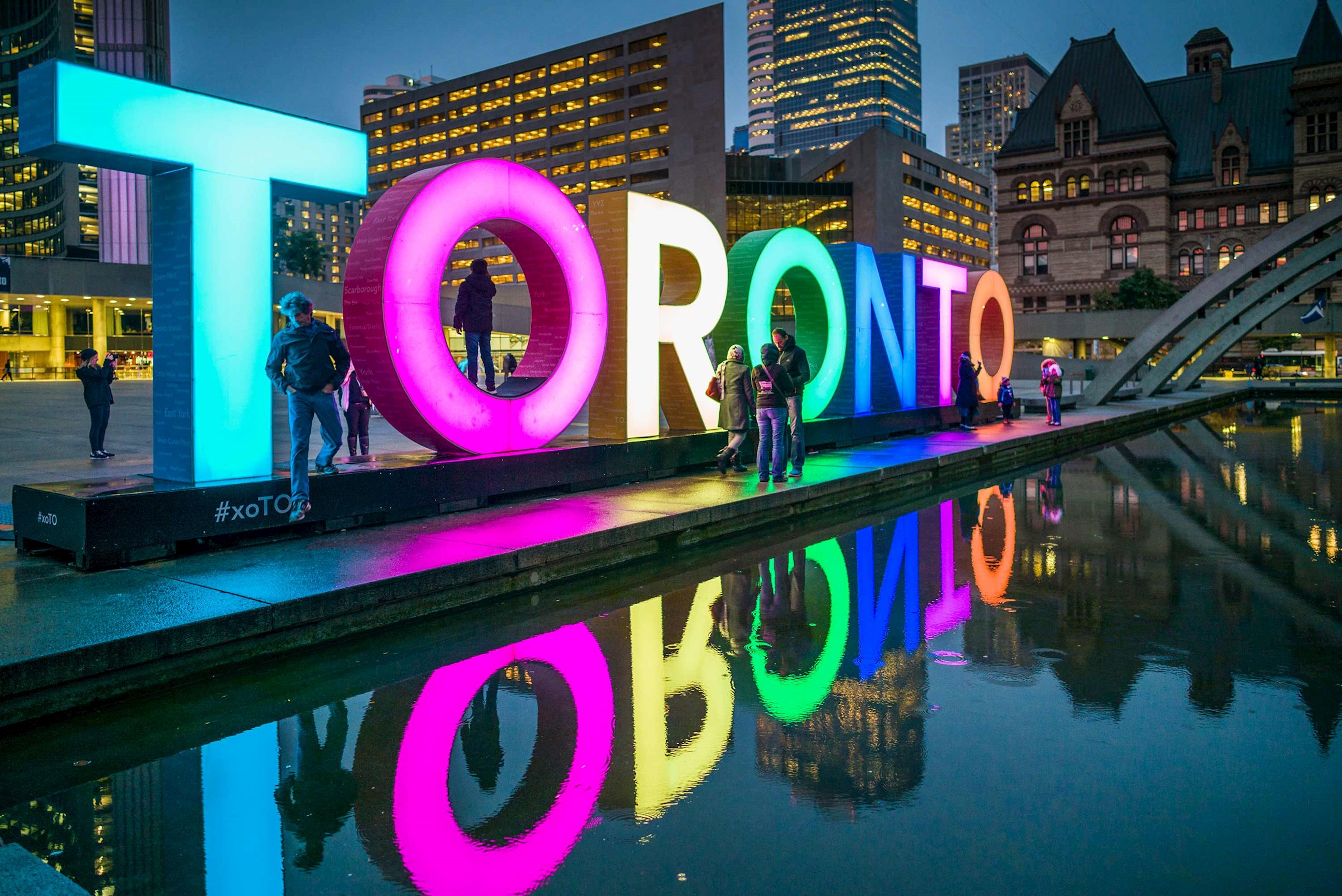 sign-toronto-canada.jpg