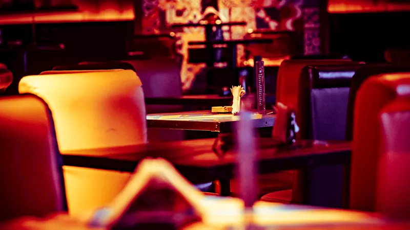 Cabaret and dinner in Paris, France