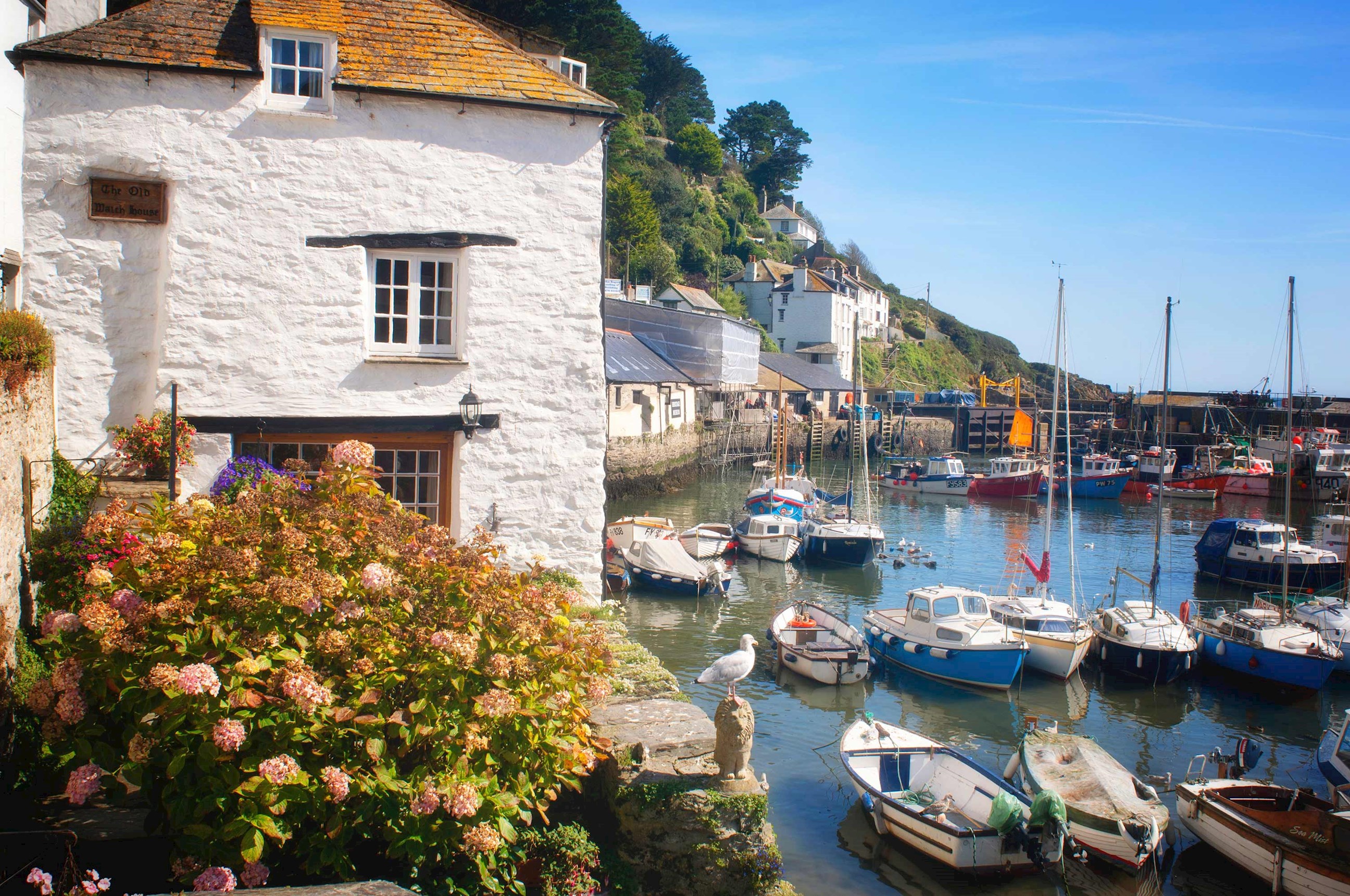 fishermans-cottage-polperro-cornwall-england.jpg