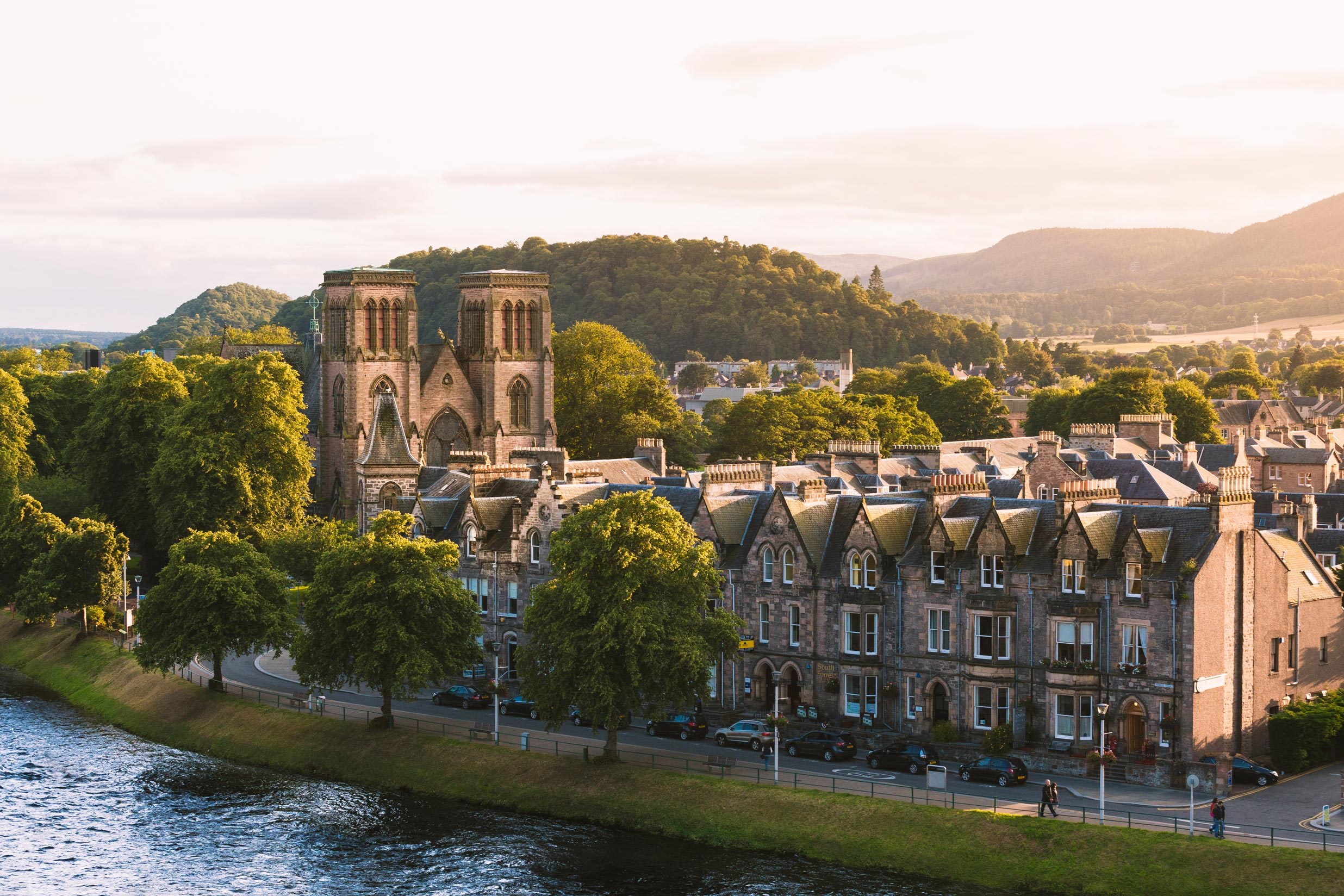 visit-inverness-scotland.jpg