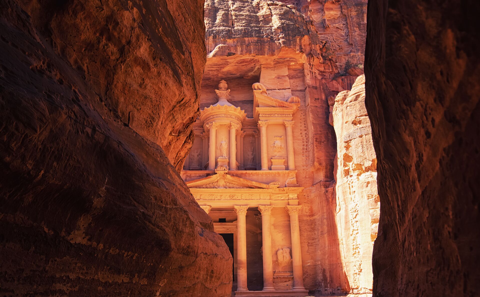The anicent city of Petra in Jordan