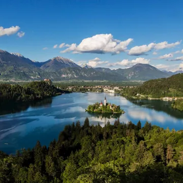alpine-jewels-slovenian-drive-lake-bled-slovenia.jpg