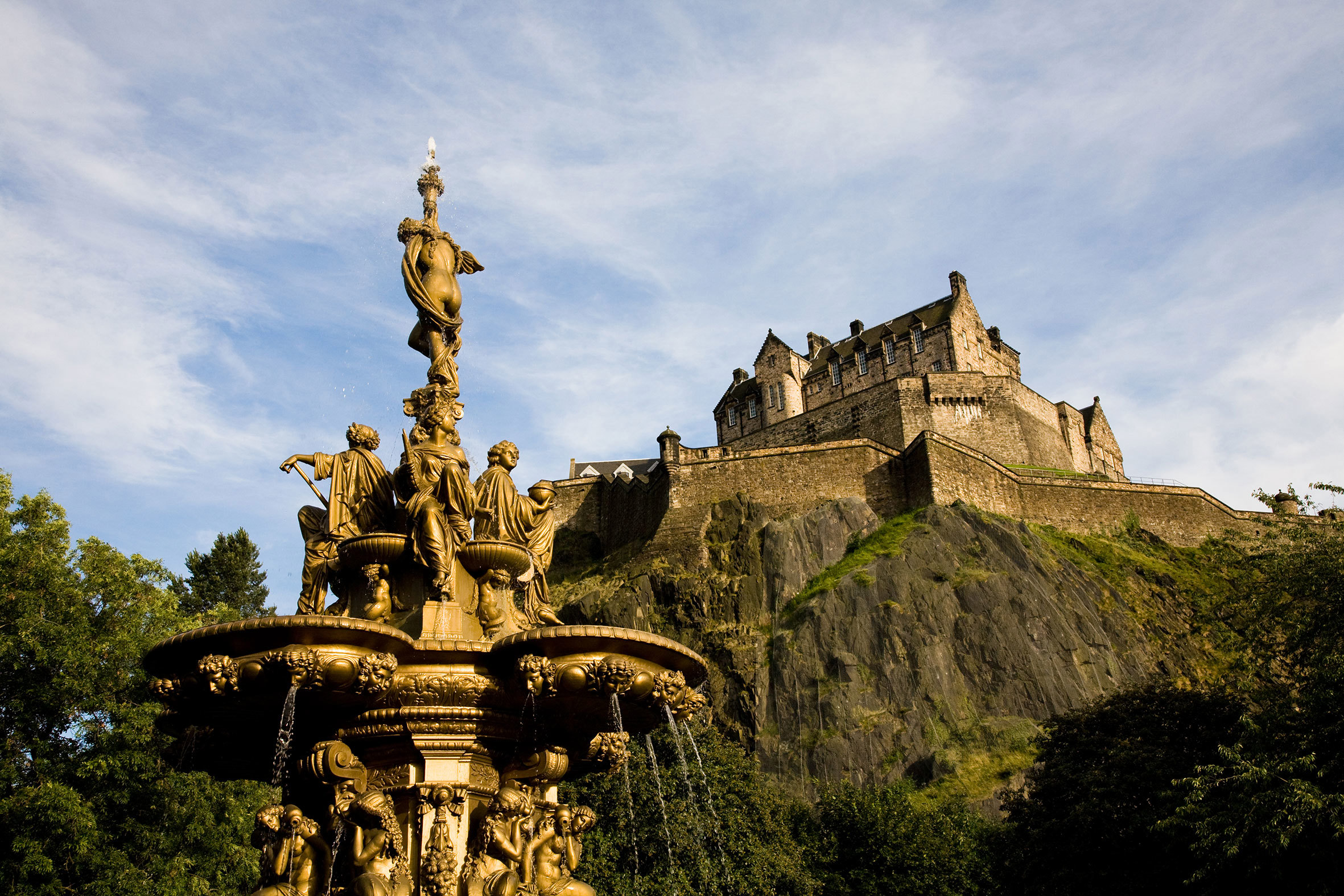 edinburgh-castle-edinburgh-scotland.jpg