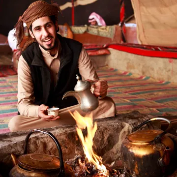 bedouin-coffee-experience-petra-jordan.jpg