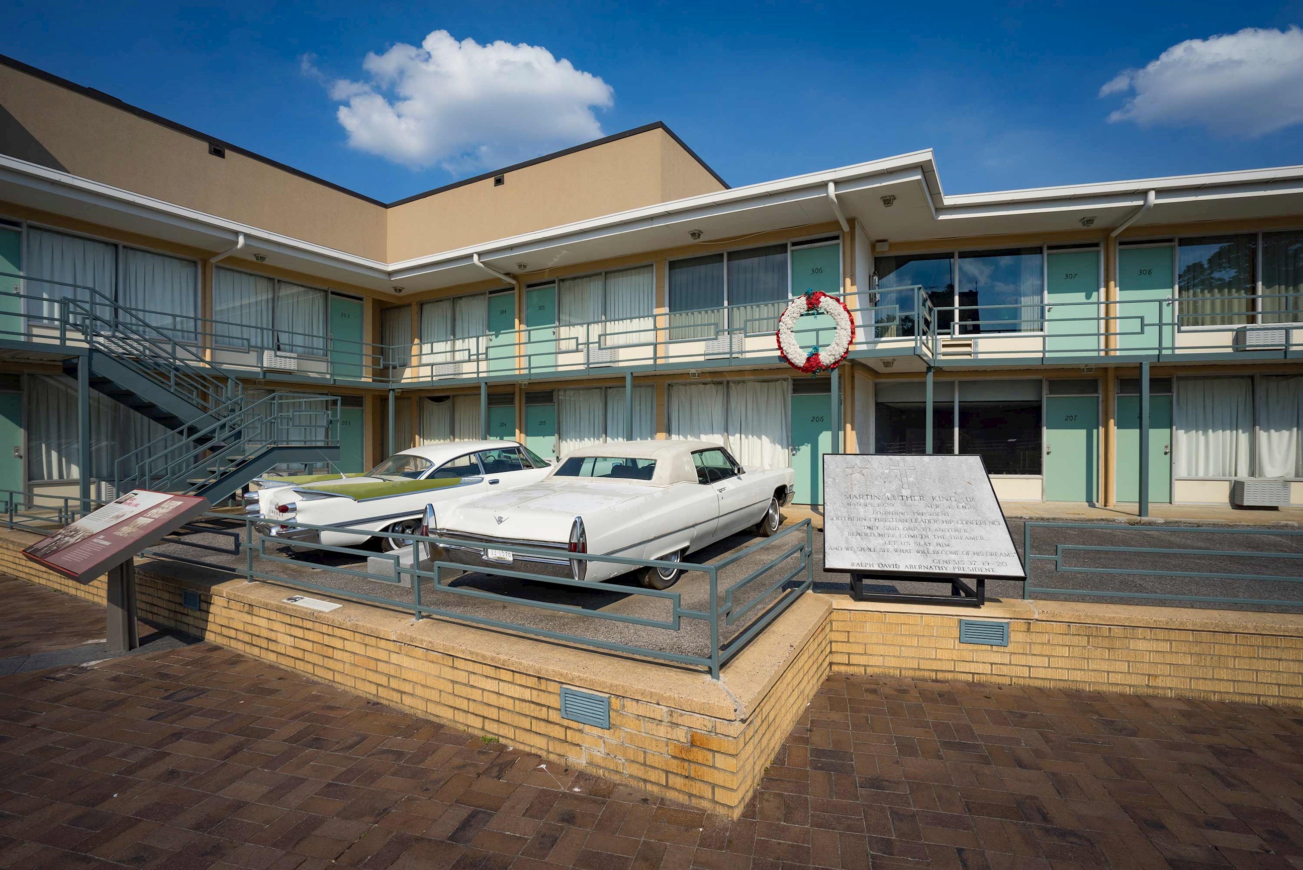 national-civil-rights-museum-memphis-usa.jpg